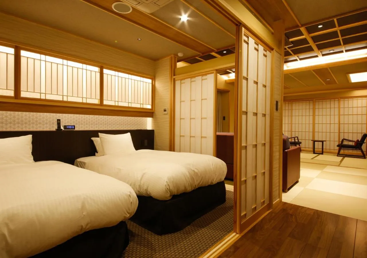 Bedroom, Bed in Awaji Hamarikyu Takumi