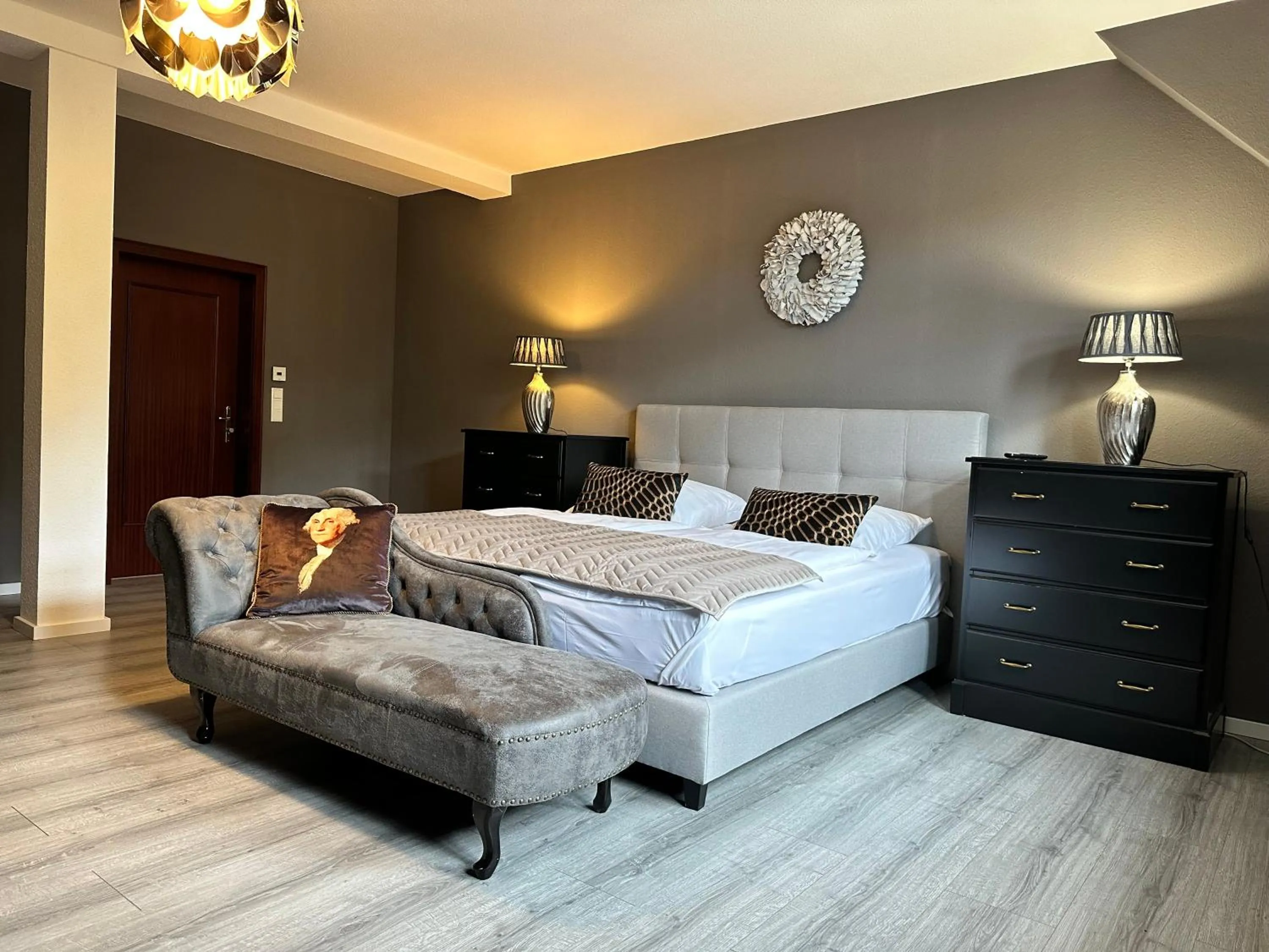 Bed in Hotel Henriettenhof Weimarer Land, Weimar-Bad Berka