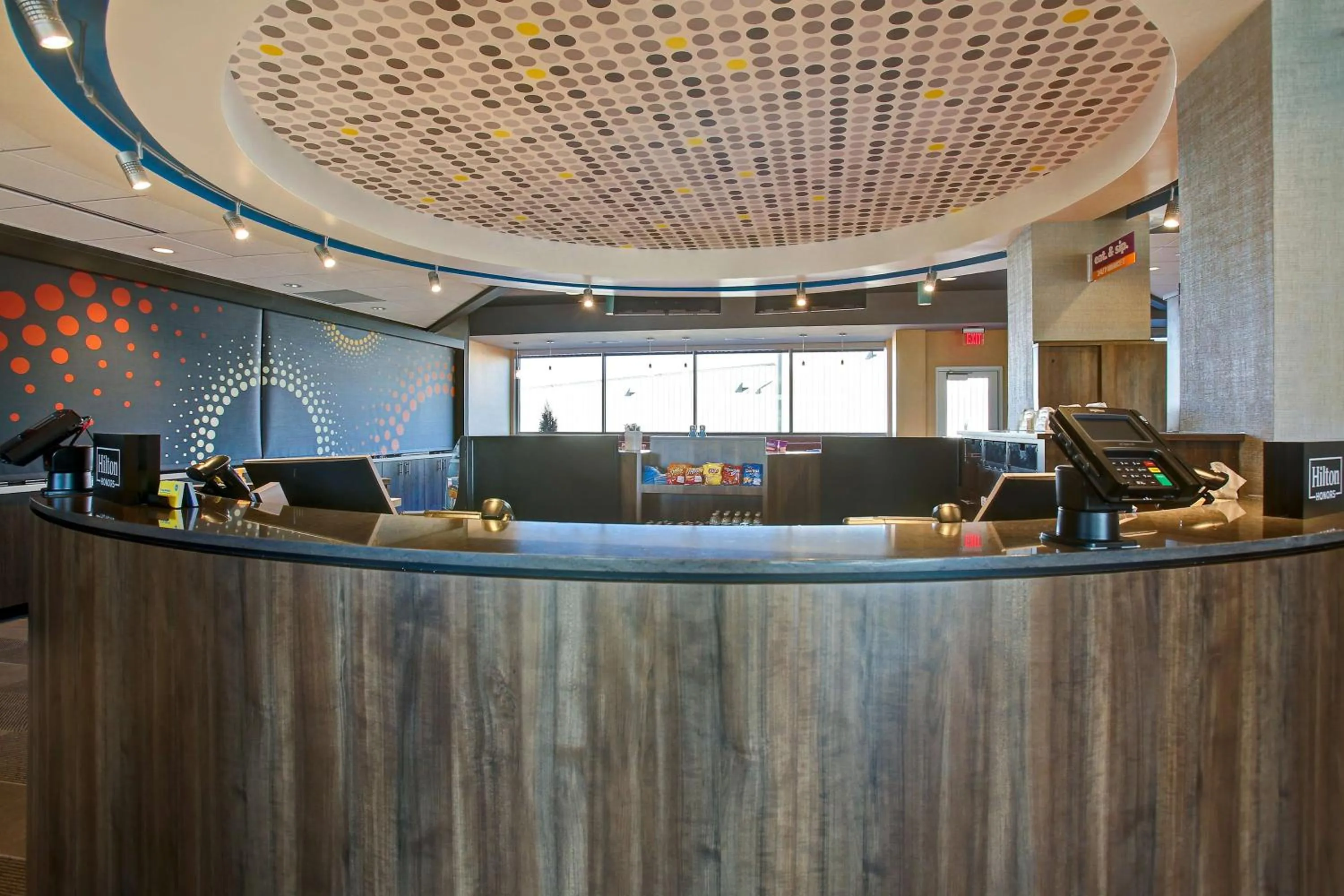 Lobby or reception in Tru By Hilton Monroe, Oh