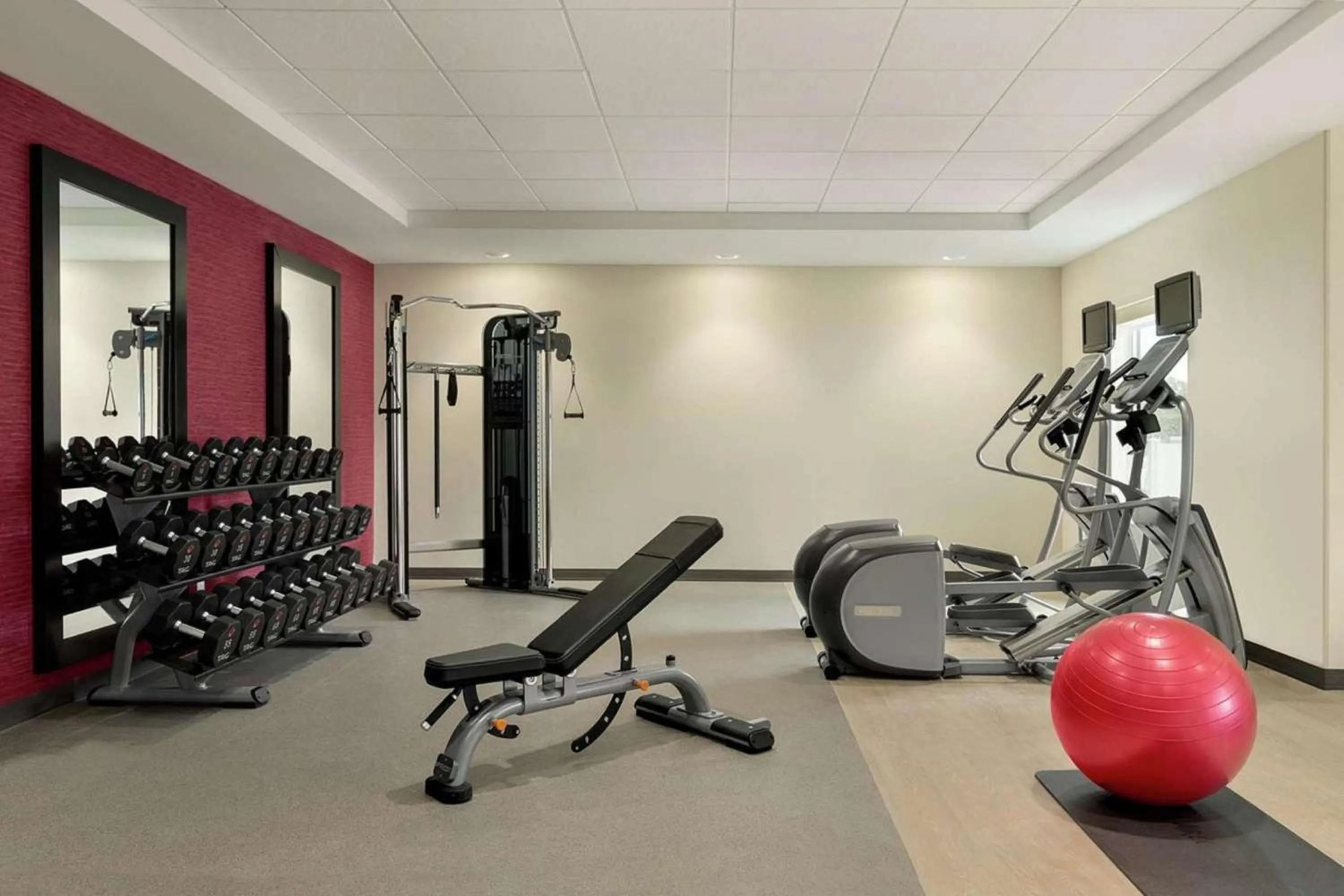 Fitness centre/facilities in Home2 Suites Troy, OH