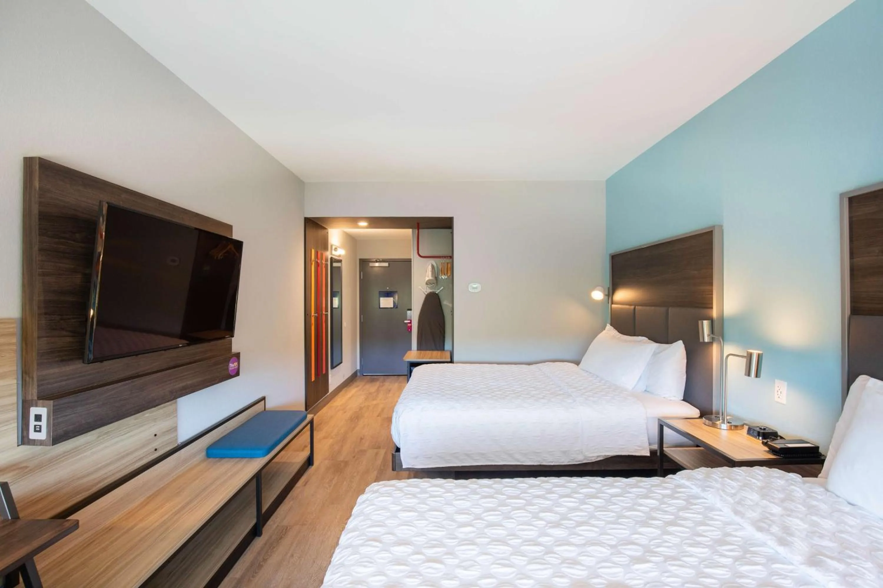 Bed in Tru By Hilton Eugene, Or