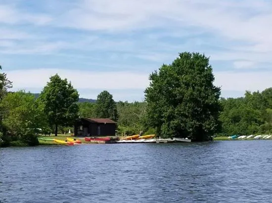 Canoeing in Tru By Hilton Grantville, Pa