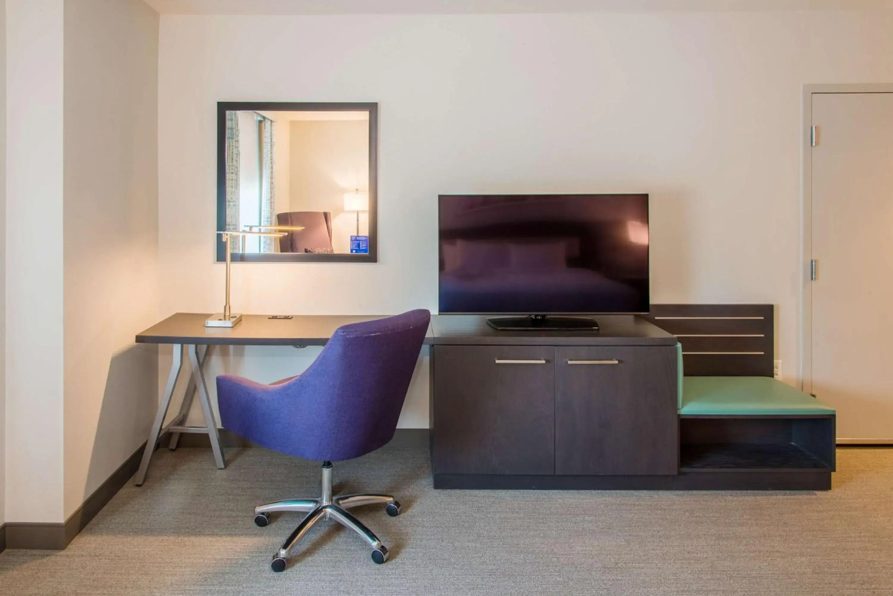 Queen Room with Two Queen Beds in Hilton Garden Inn Memphis East/Germantown, Tn Queen Room with Two Queen Beds in Hilton Garden Inn Memphis East/Germantown, Tn