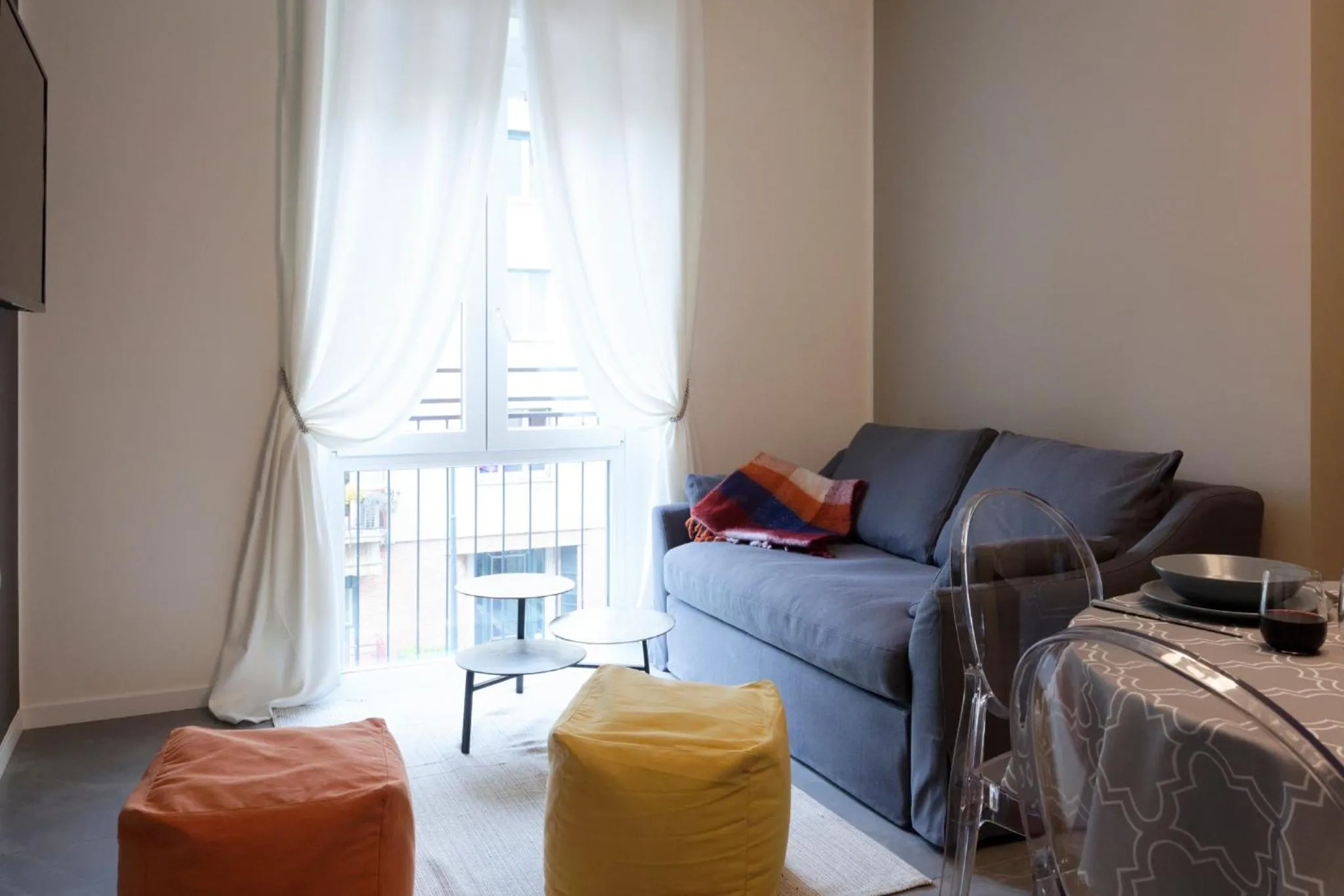 Living room in RED RIBBON