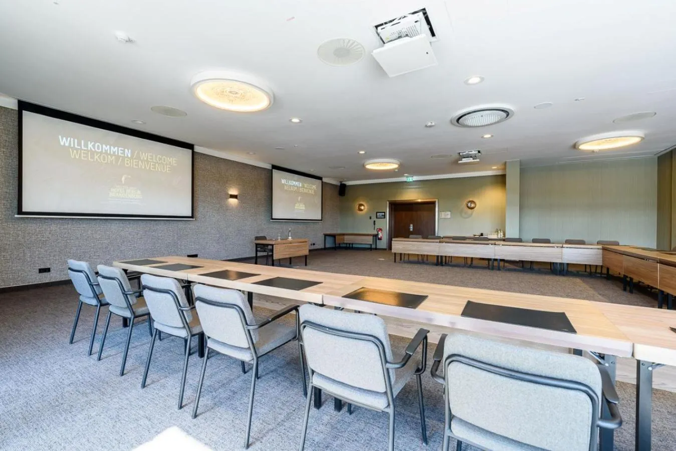 Meeting/conference room in Van der Valk Hotel Berlin Brandenburg