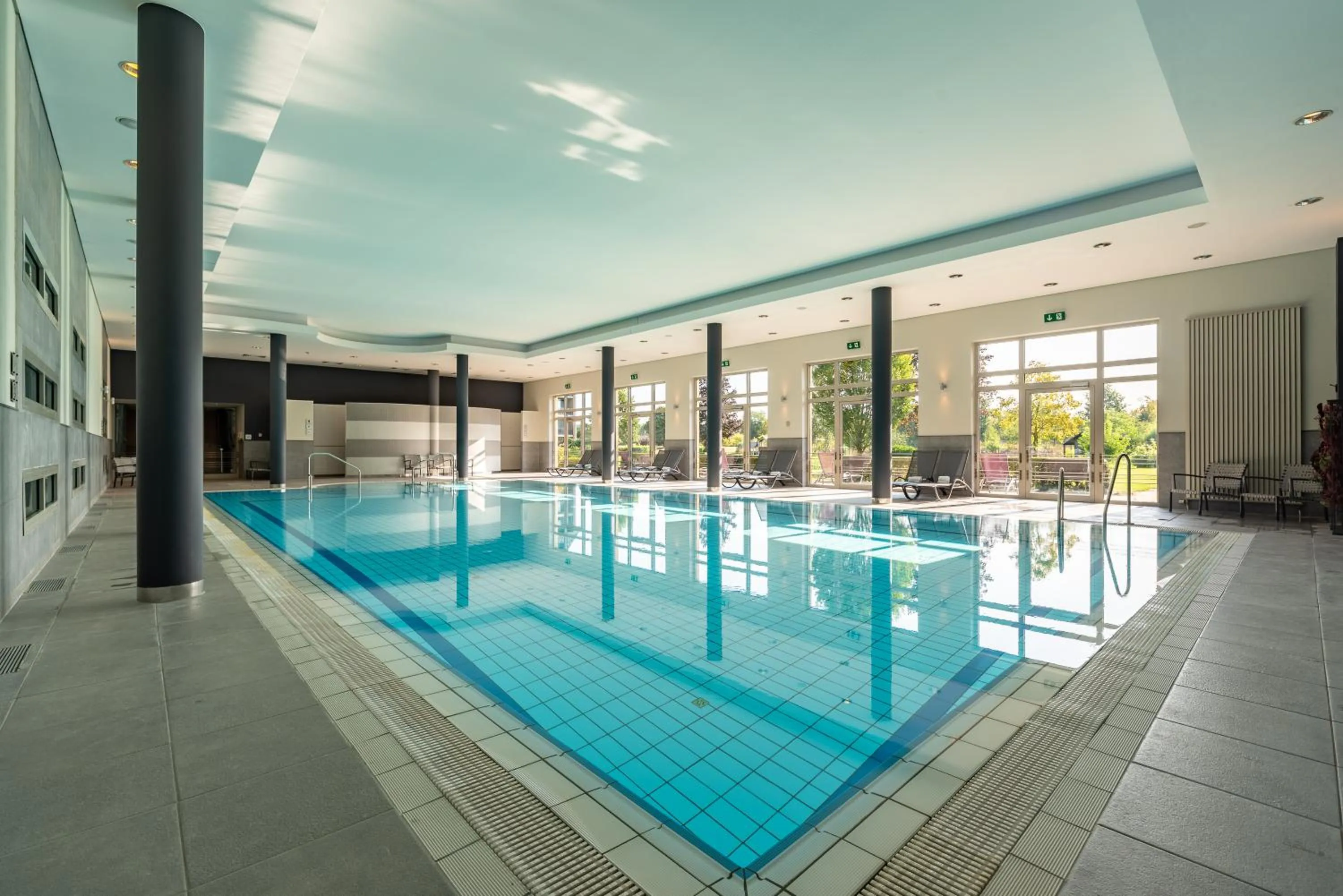 Swimming pool in Van der Valk Hotel Berlin Brandenburg