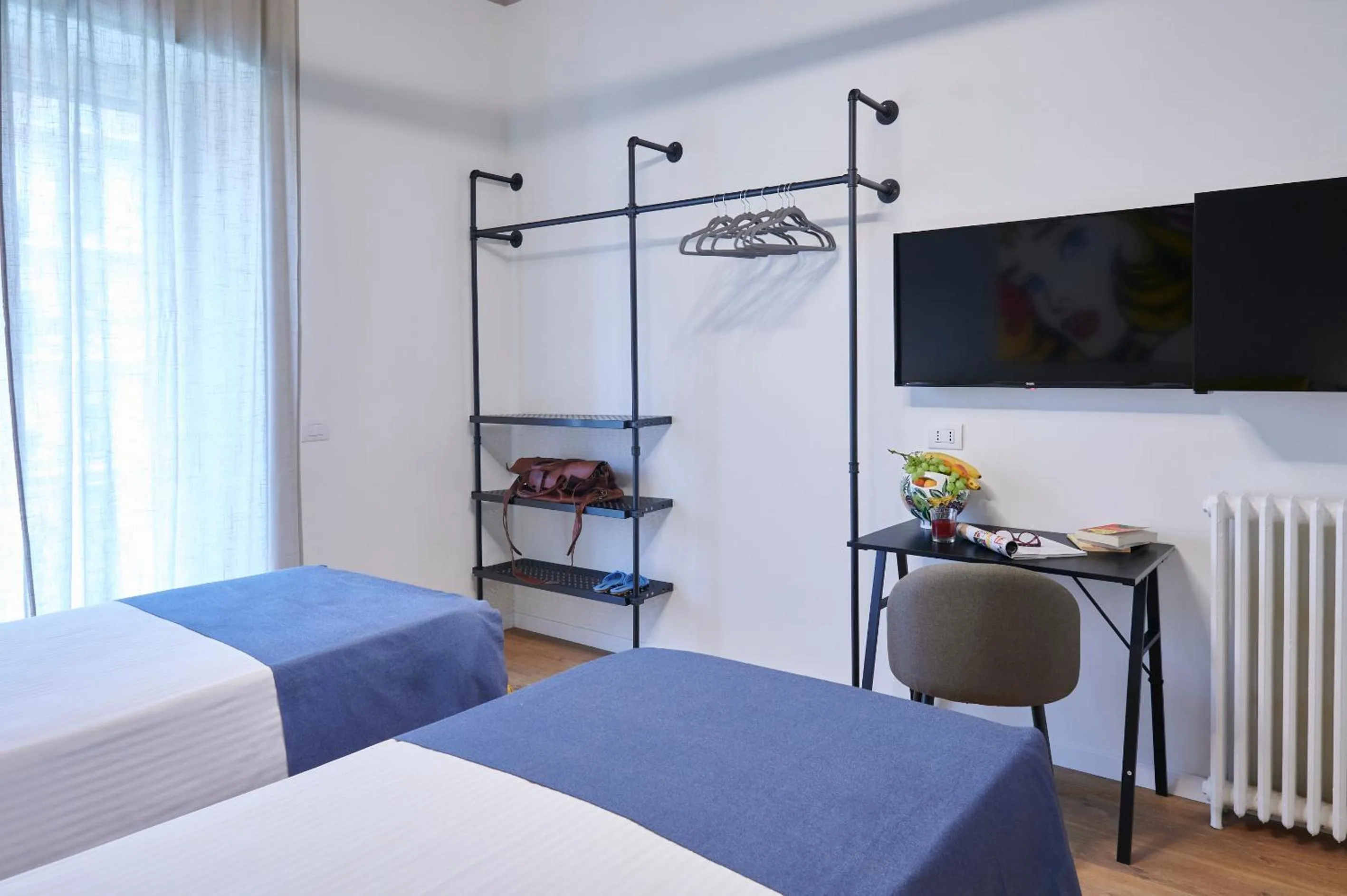 Photo of the whole room, Bed in WHITE RIBBON