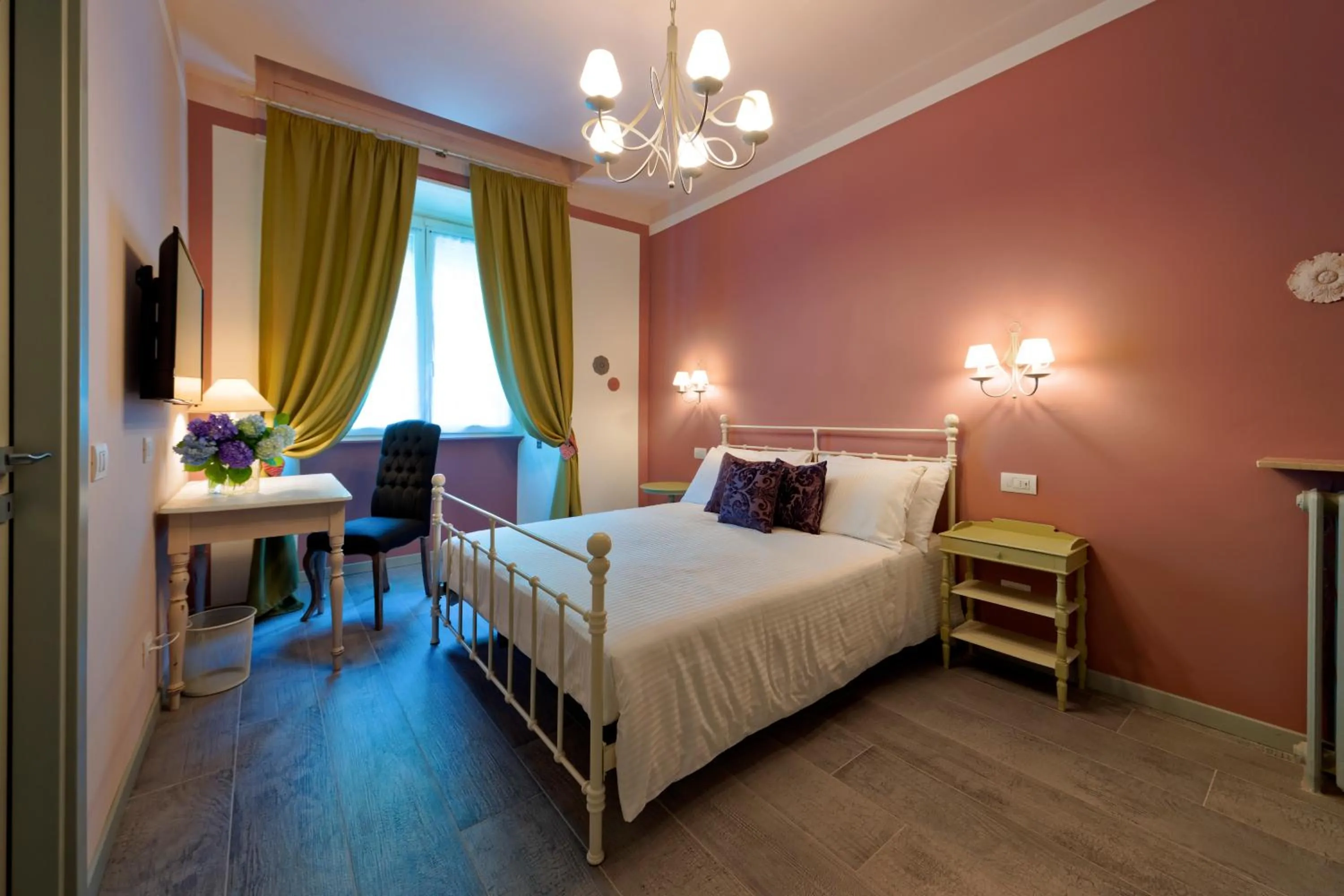 Bedroom, Bed in WHITE RIBBON