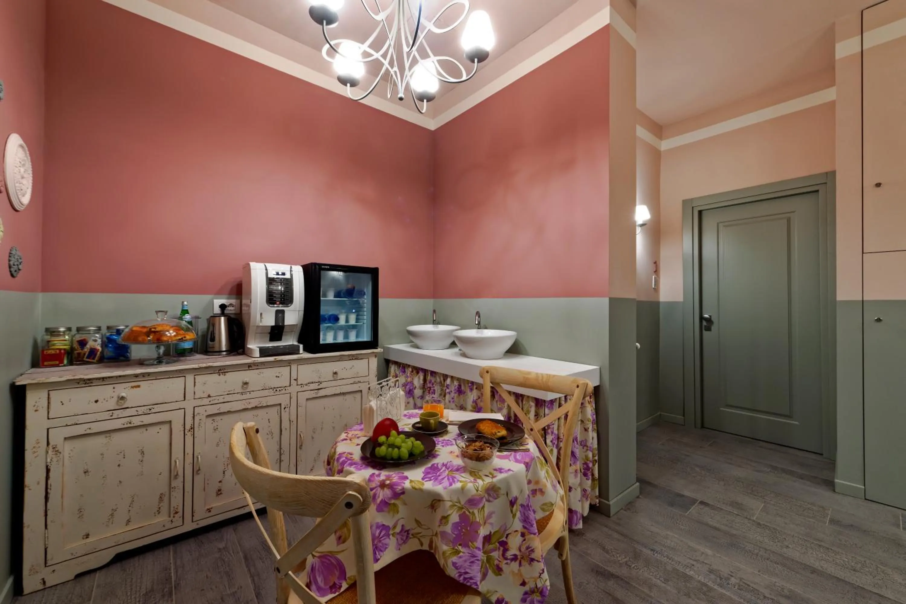 Buffet breakfast in WHITE RIBBON