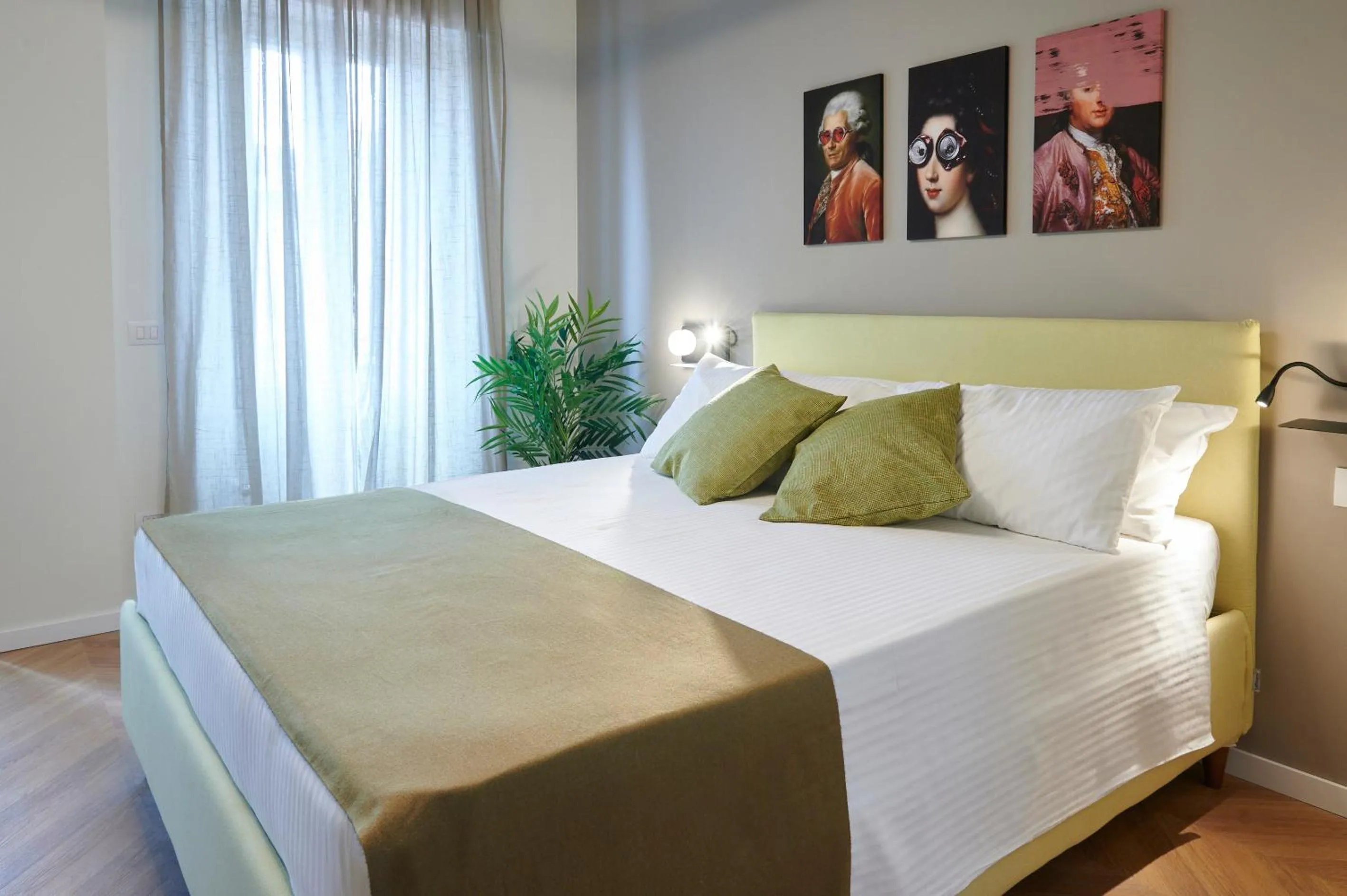 Bedroom, Bed in WHITE RIBBON