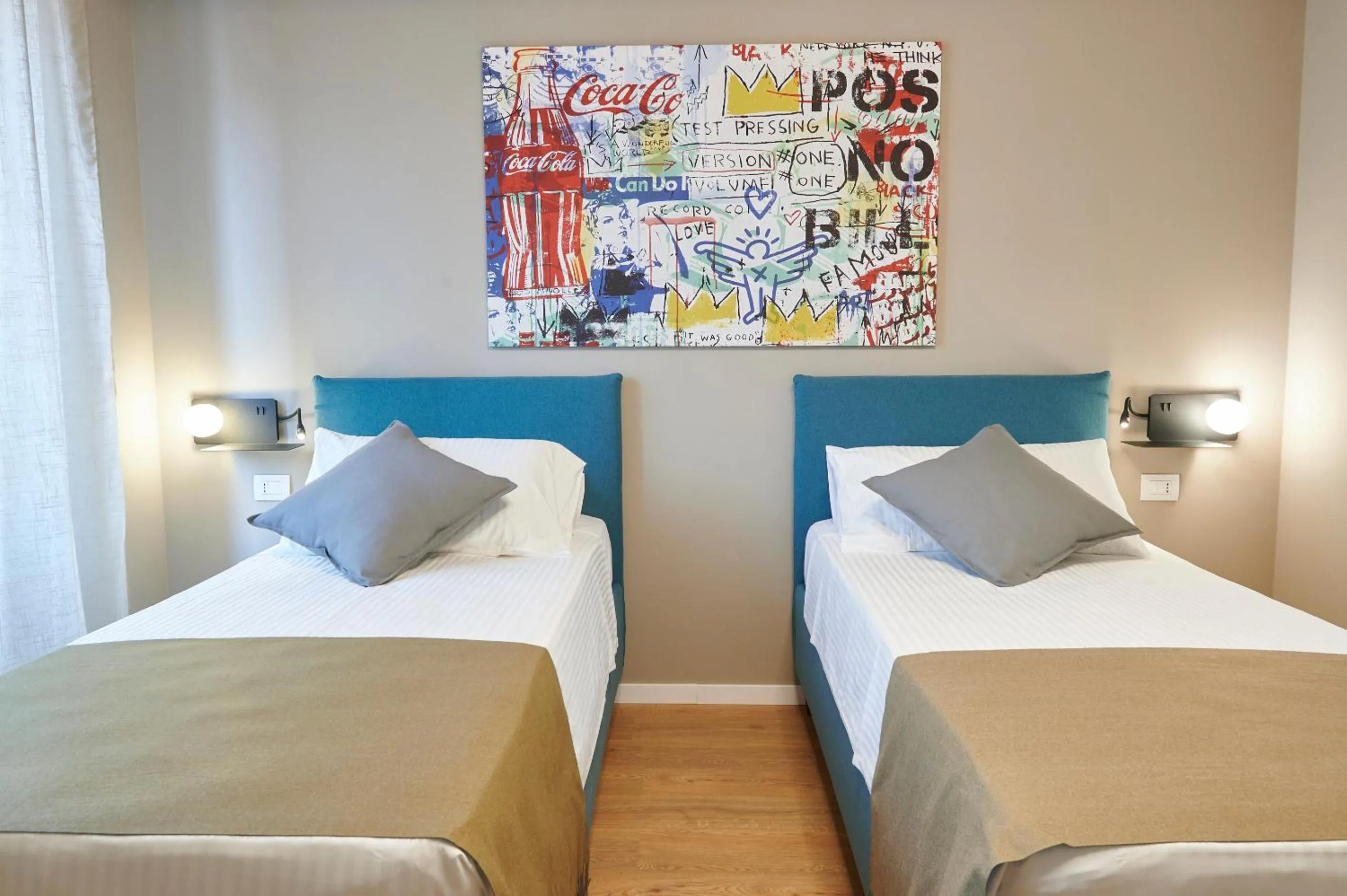 Bedroom, Bed in WHITE RIBBON