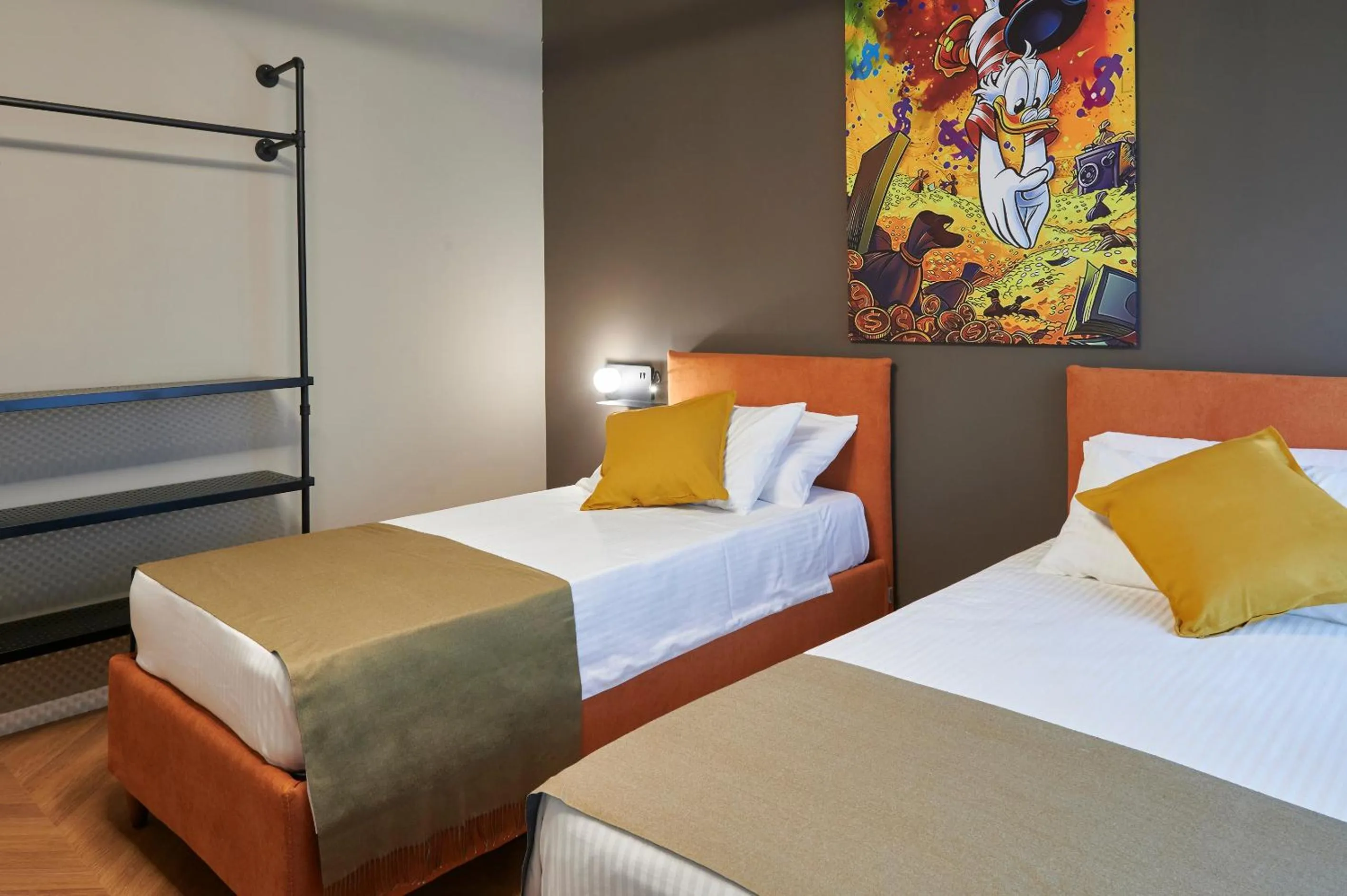 Bedroom, Bed in WHITE RIBBON