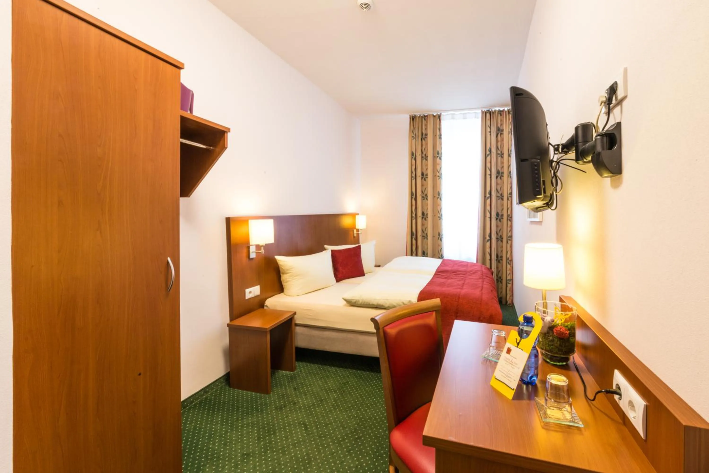 Photo of the whole room, Bed in Hotel Weierich