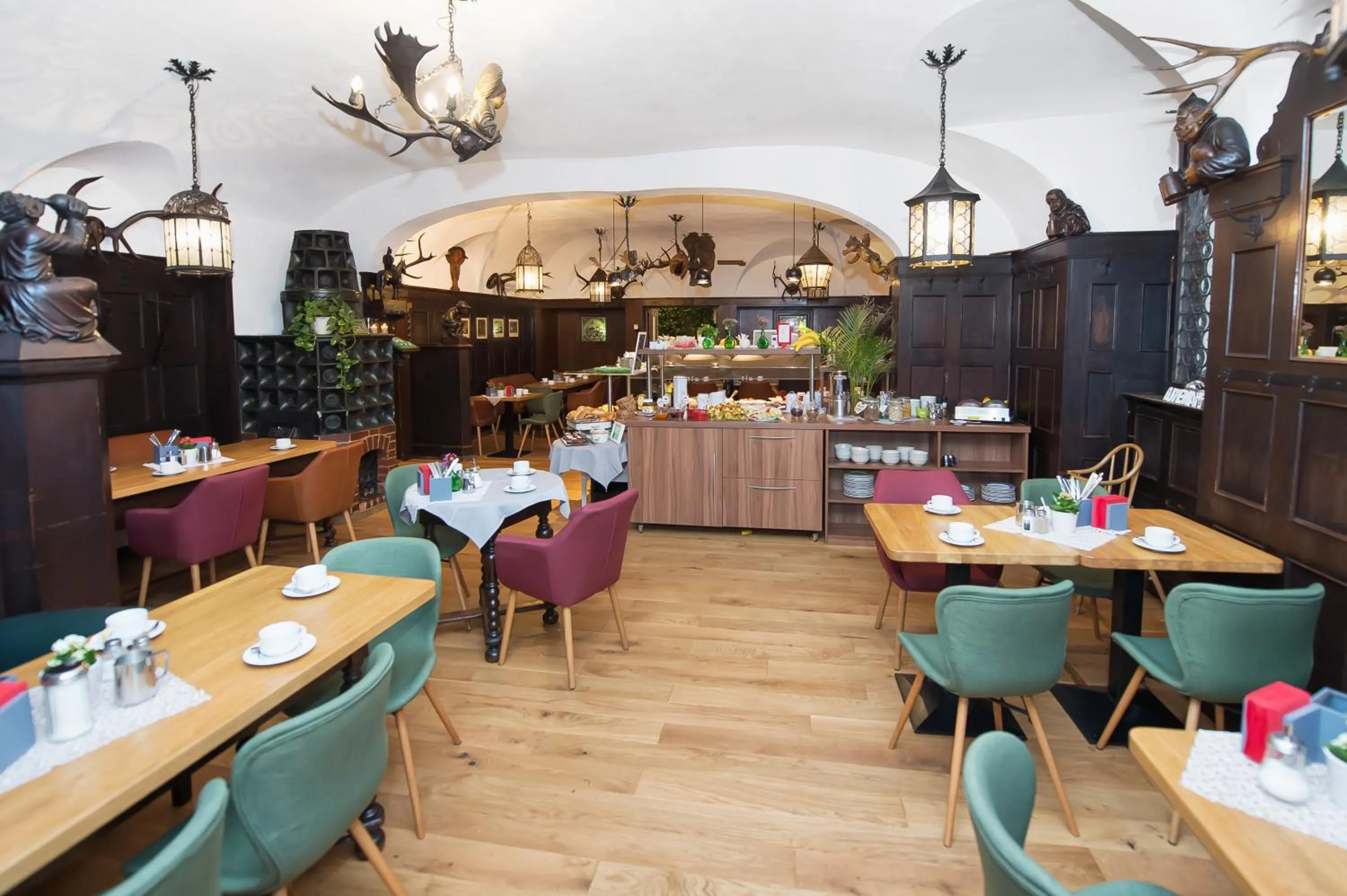 Restaurant/places to eat in Hotel Weierich