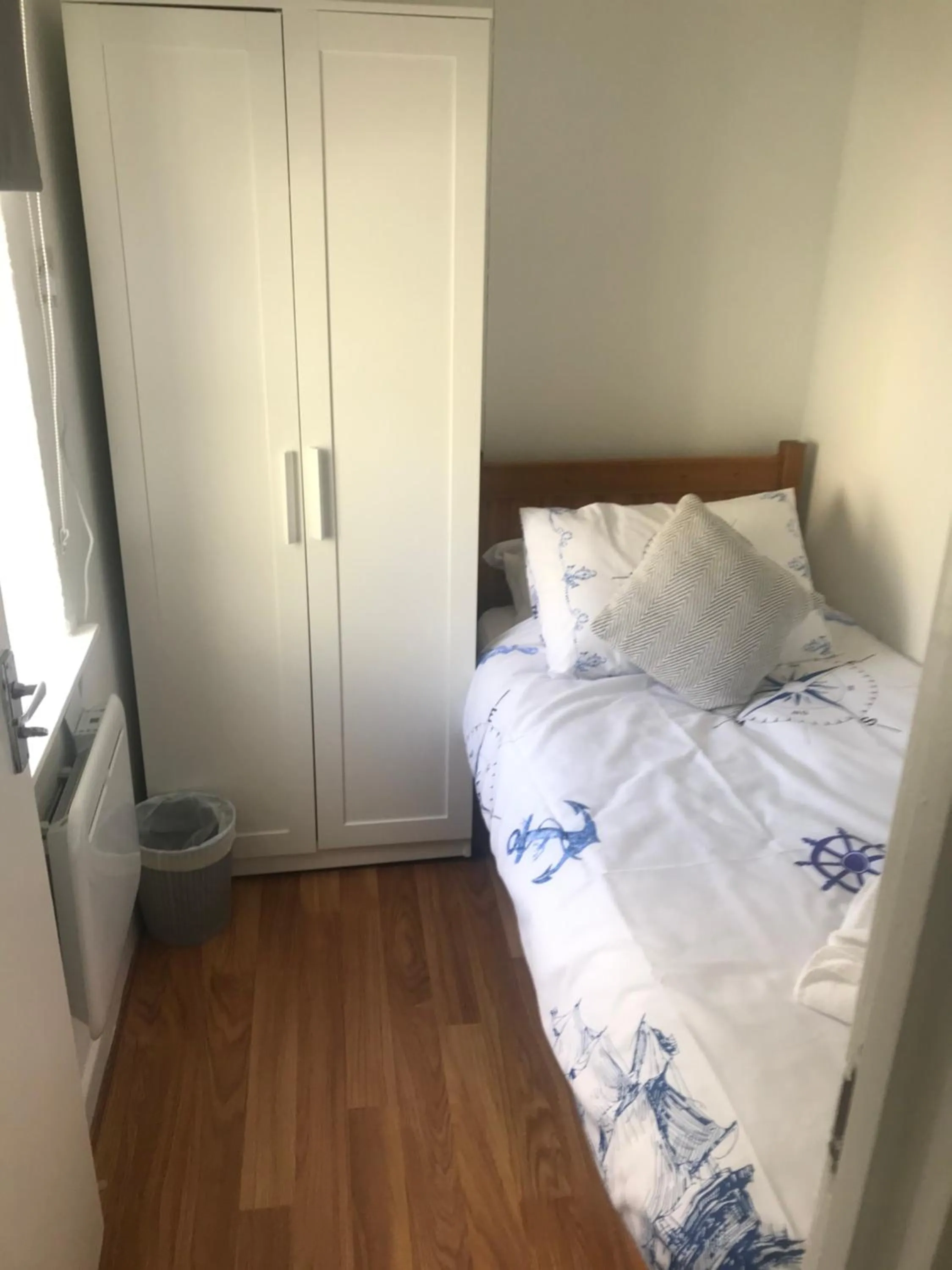 Bedroom, Bed in Sennen Cove Cottage