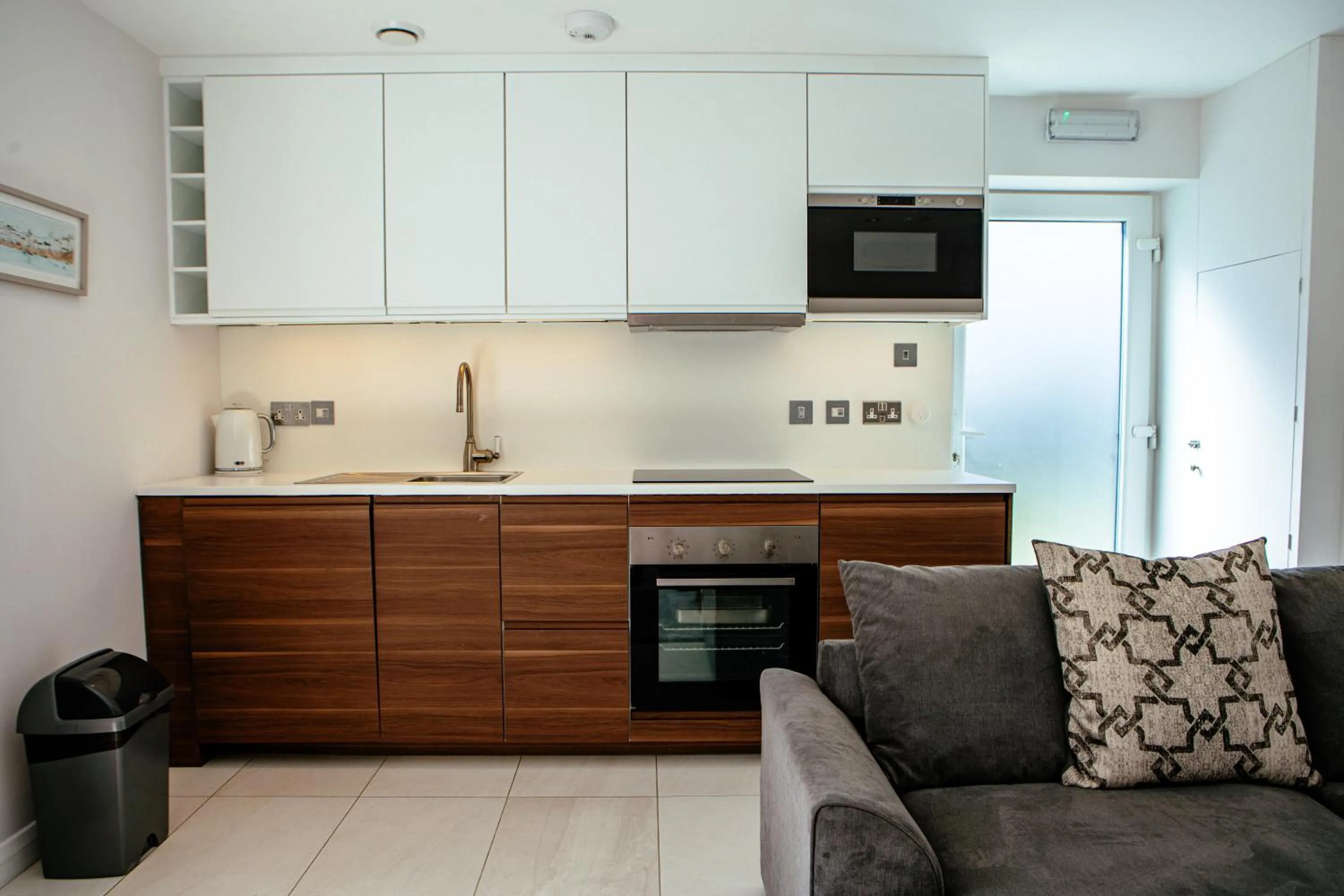 Kitchen or kitchenette in Sennen Cove Cottage