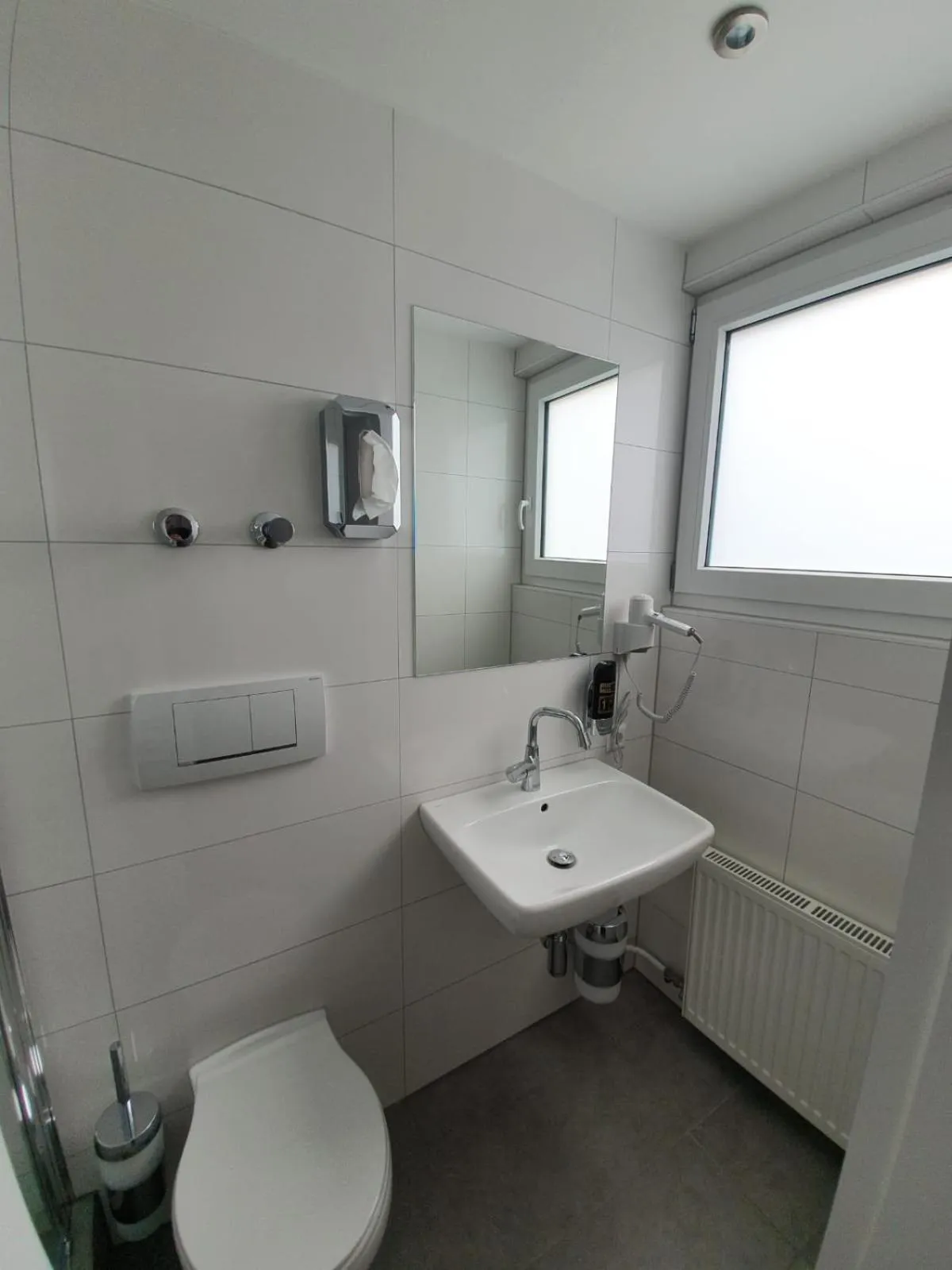 Toilet in Hotel BaWü