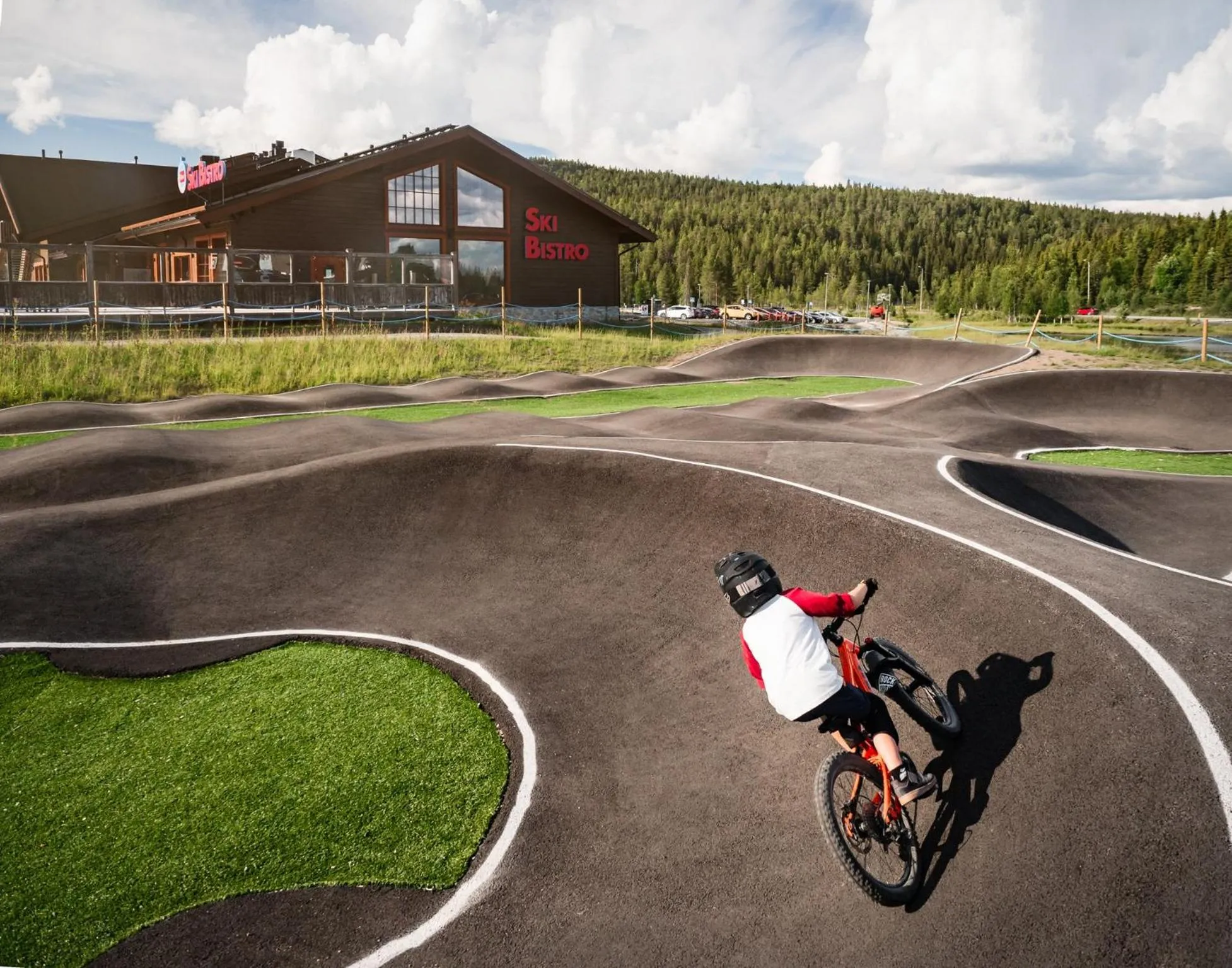 Cycling in Ski-Inn RukaSuites