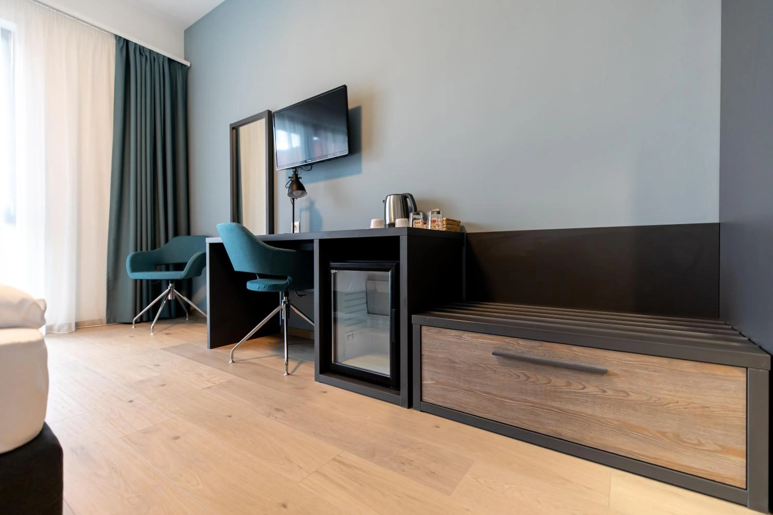 Seating area in A22 Hotel Gyál