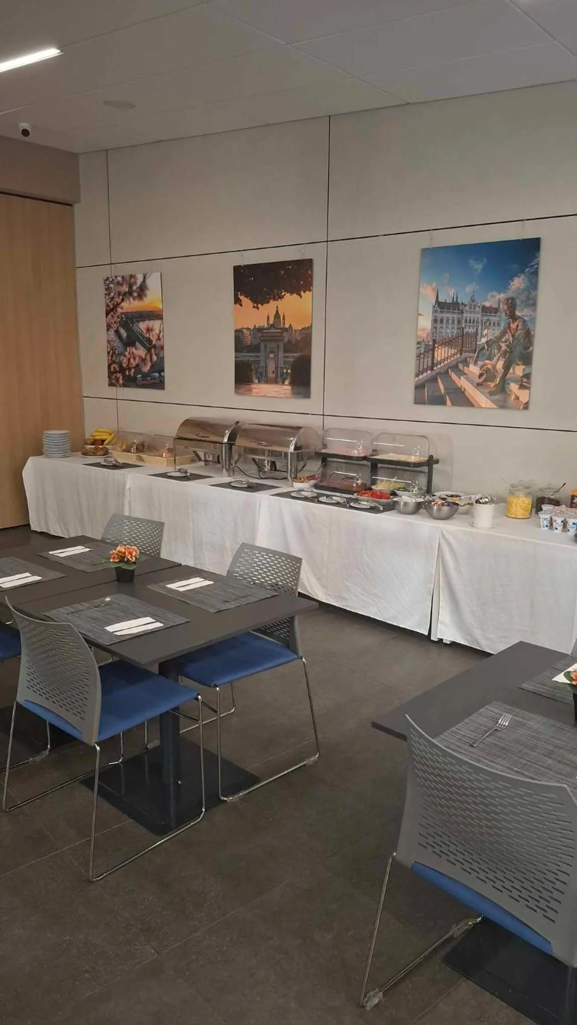 Breakfast in A22 Hotel Gyál