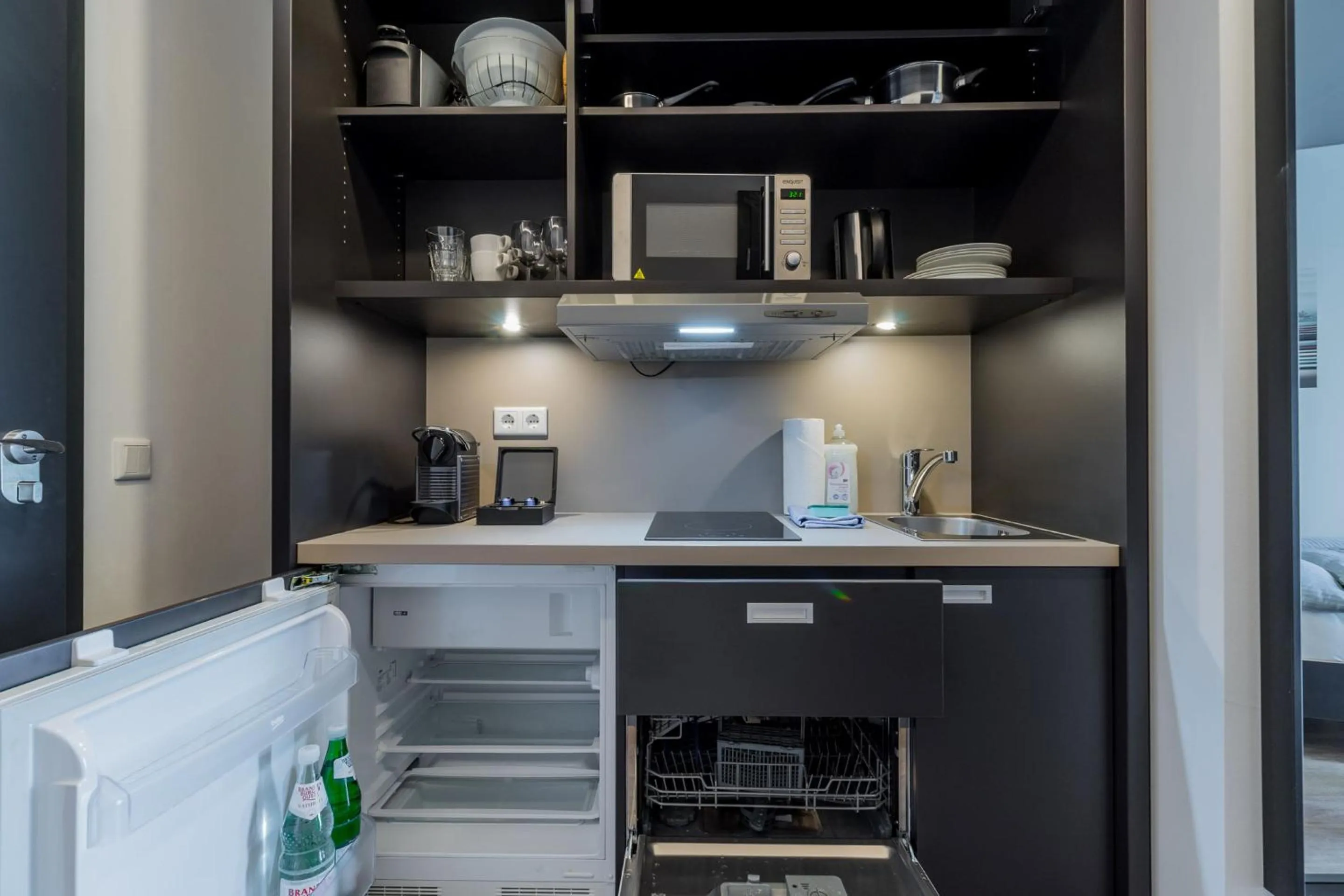 Coffee/tea facilities in Nena Apartments - Kreuzberg 61