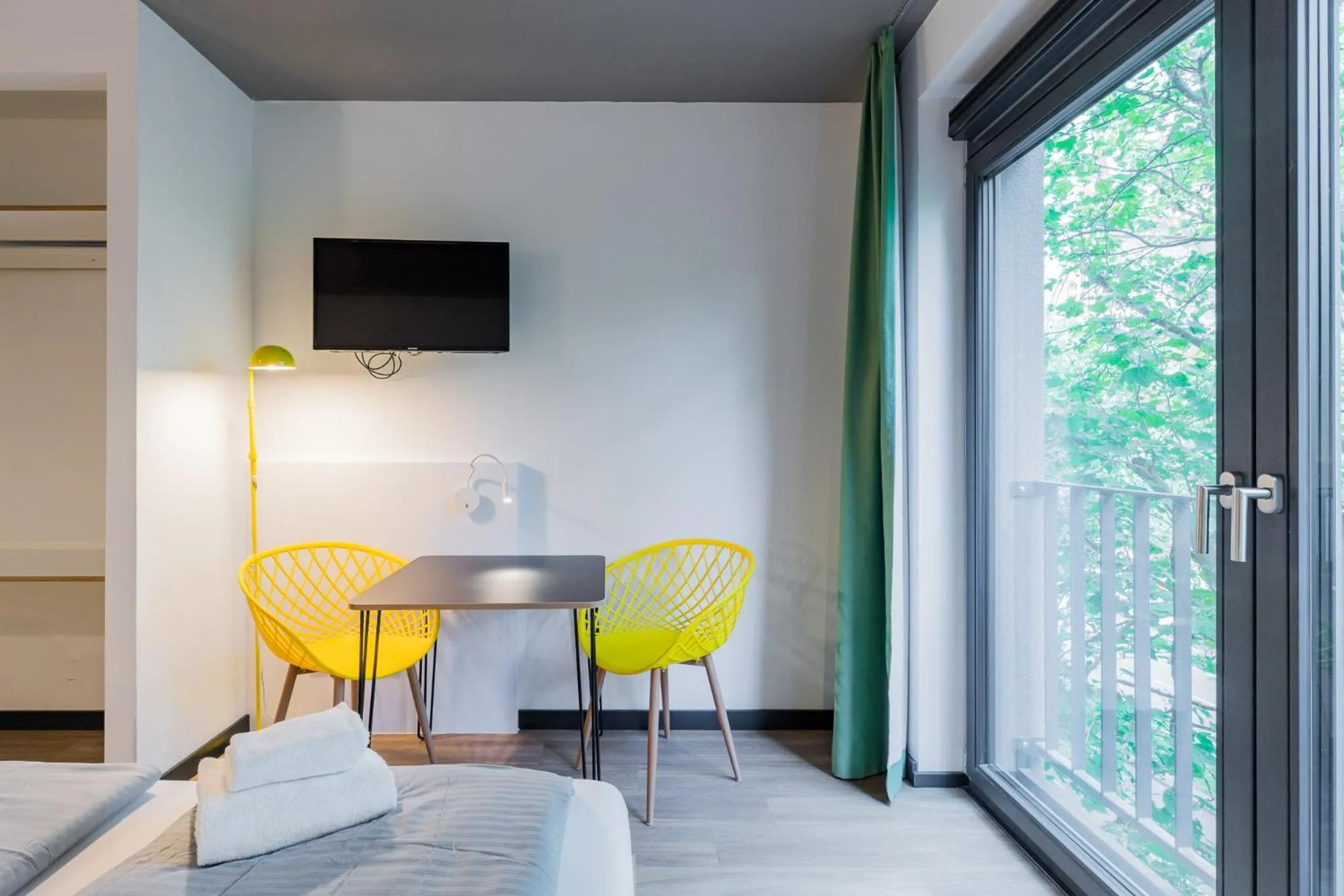 TV and multimedia, Bed in Nena Apartments - Kreuzberg 61