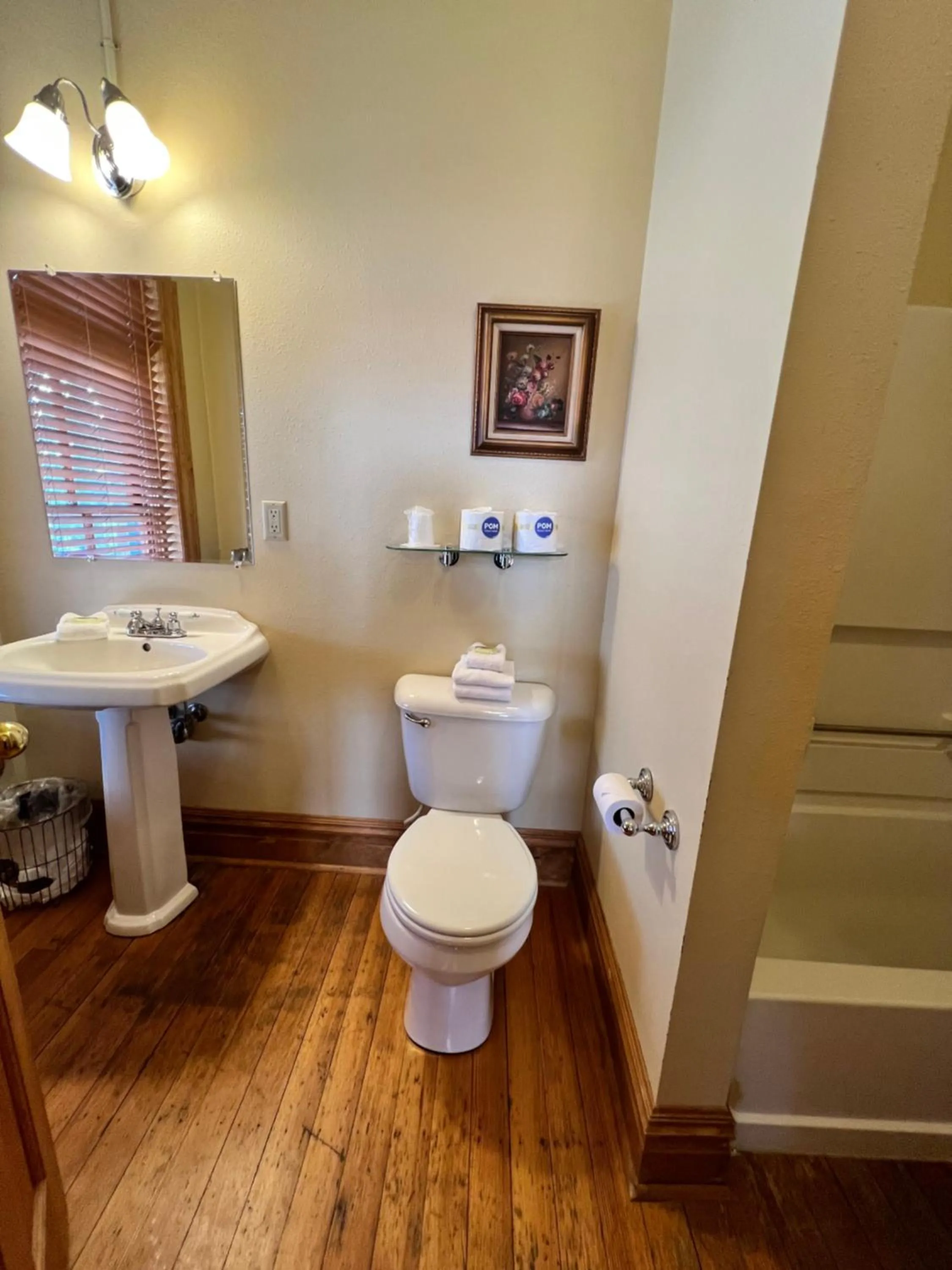 Bathroom in Hotel St Nicholas