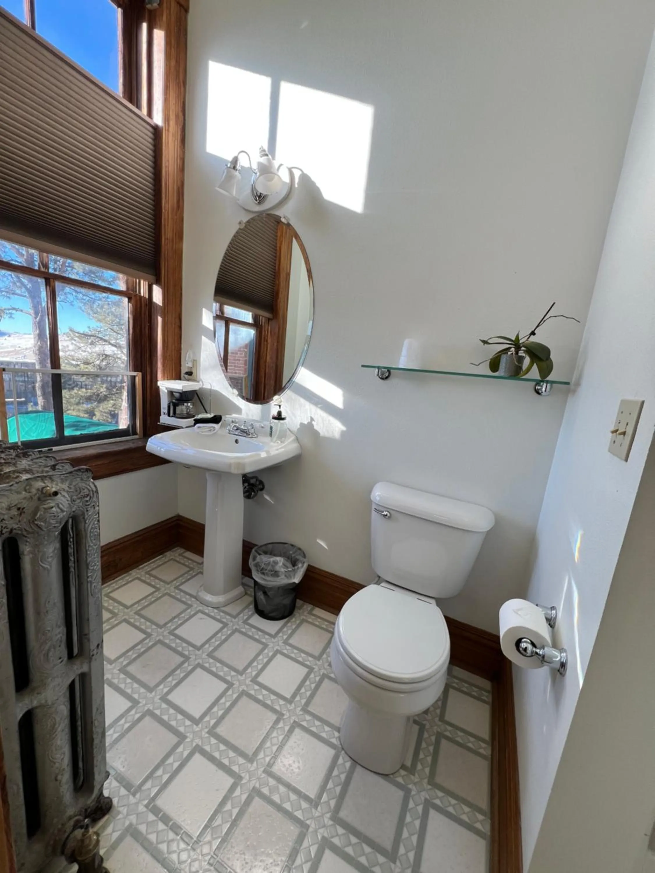 Bathroom in Hotel St Nicholas