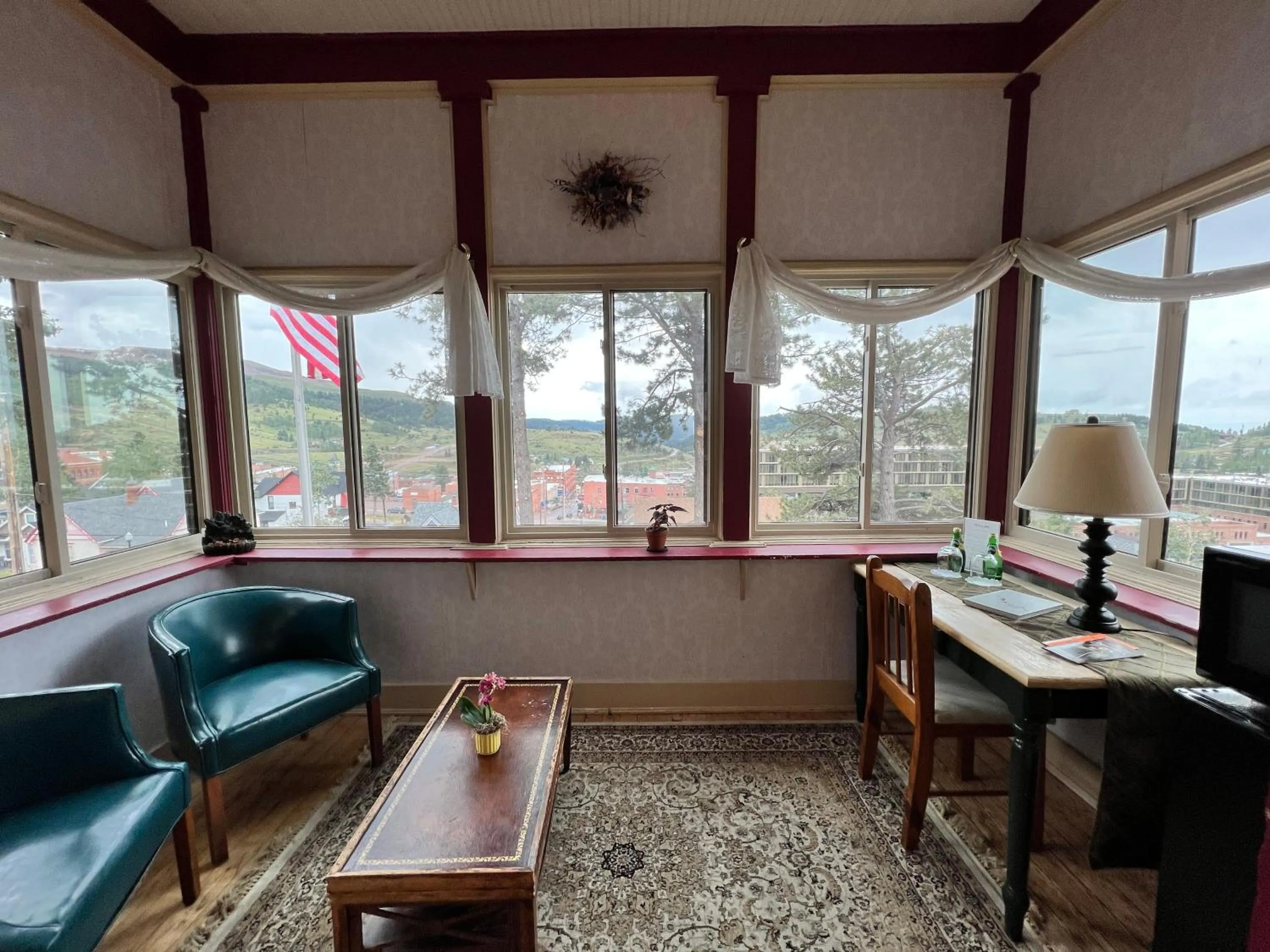 Seating area in Hotel St Nicholas