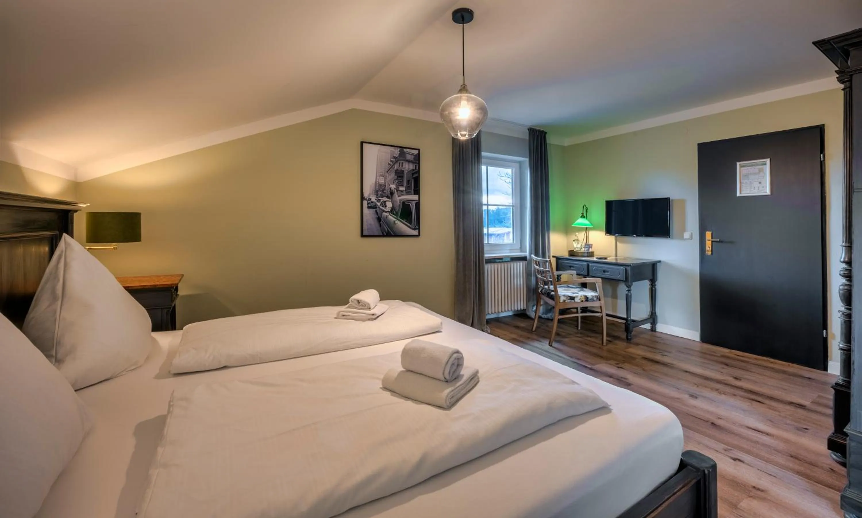 Bed in Hotel Schmiedhubers