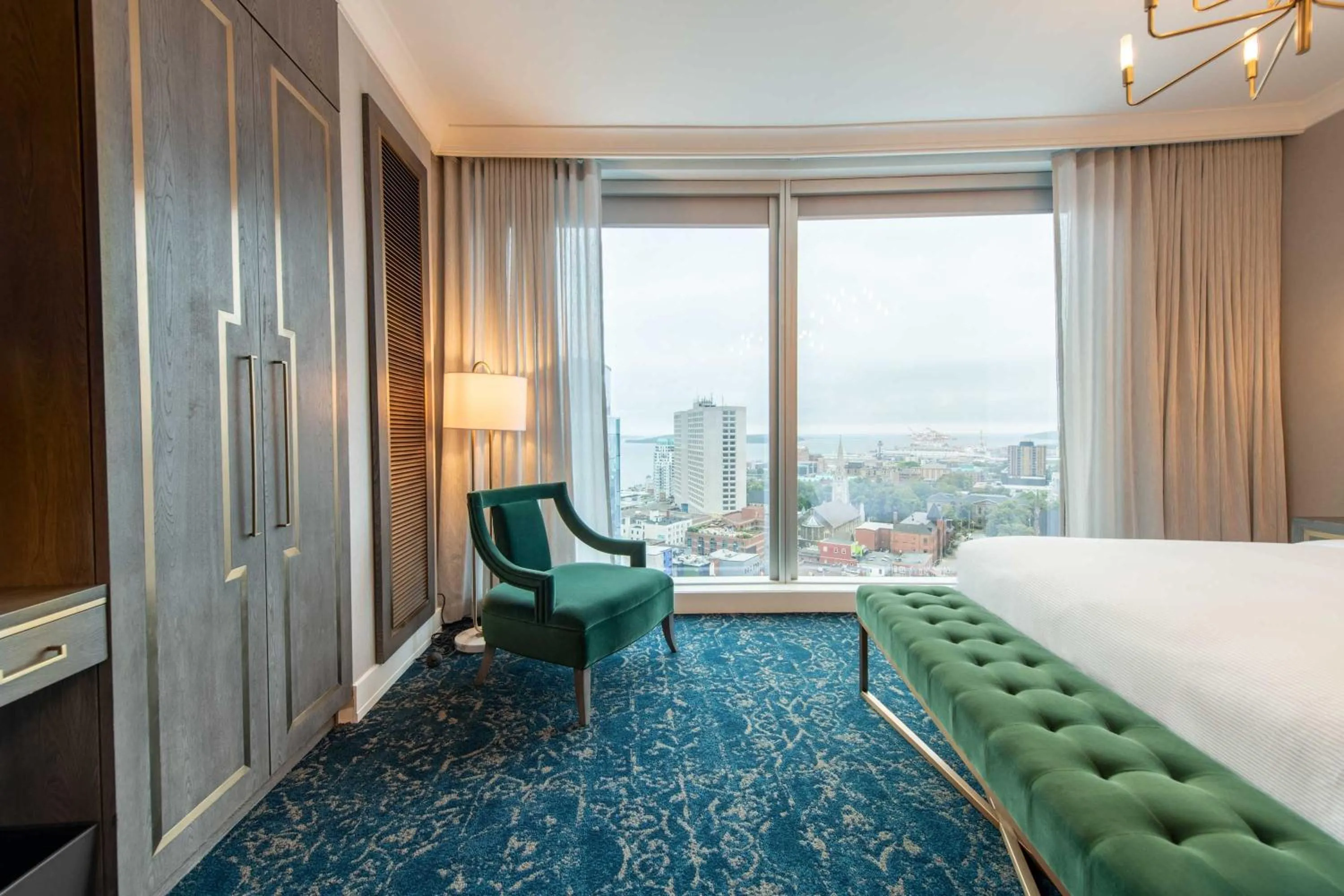 Photo of the whole room, Bed in The Sutton Place Hotel Halifax