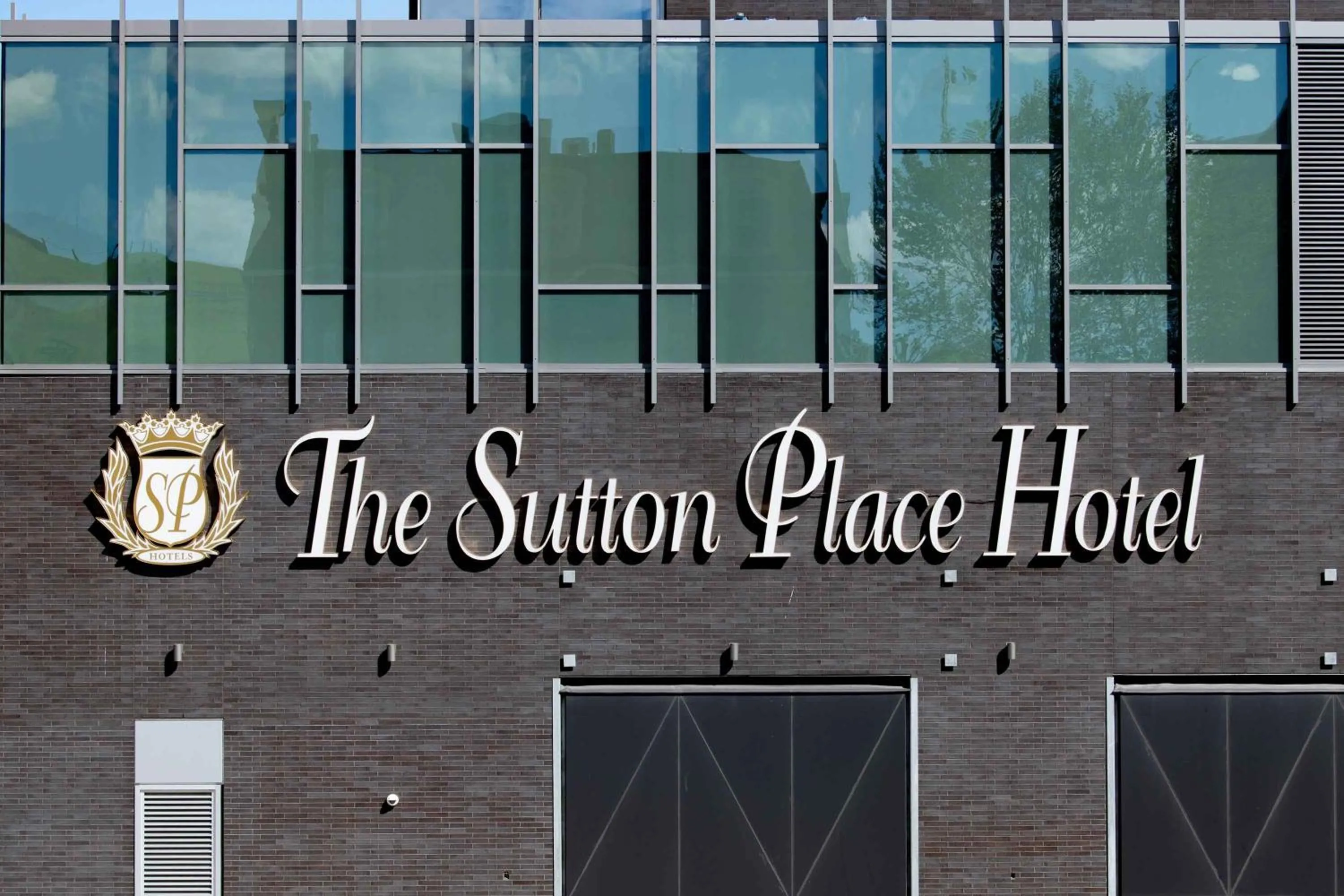 Logo/Certificate/Sign in The Sutton Place Hotel Halifax