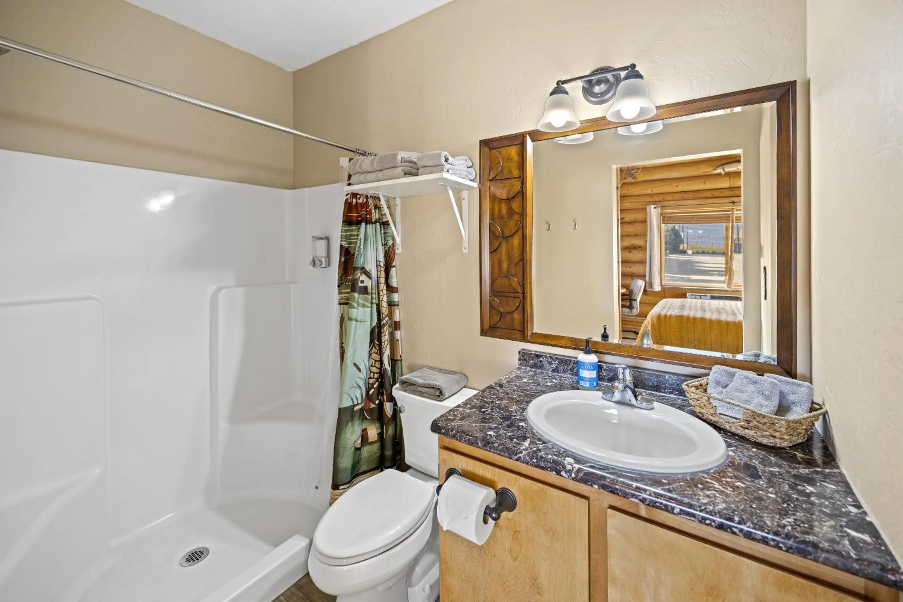 Bathroom in Ponderosa Inn