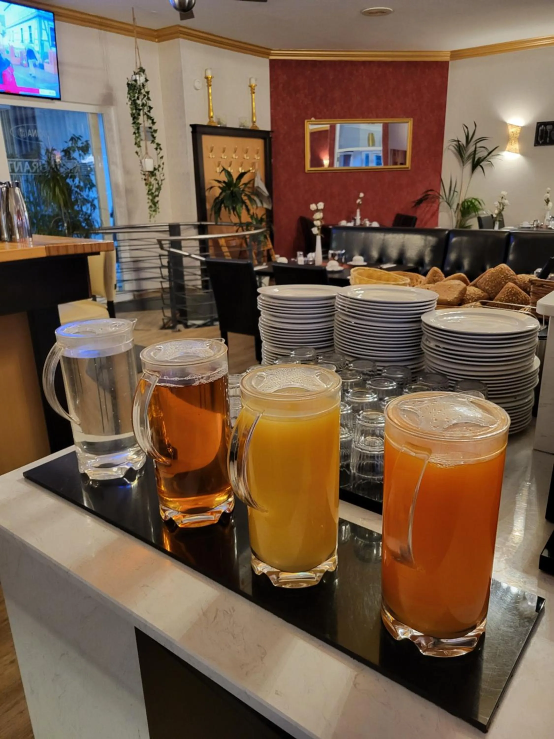 Breakfast in Check Inn Hotel Merseburg