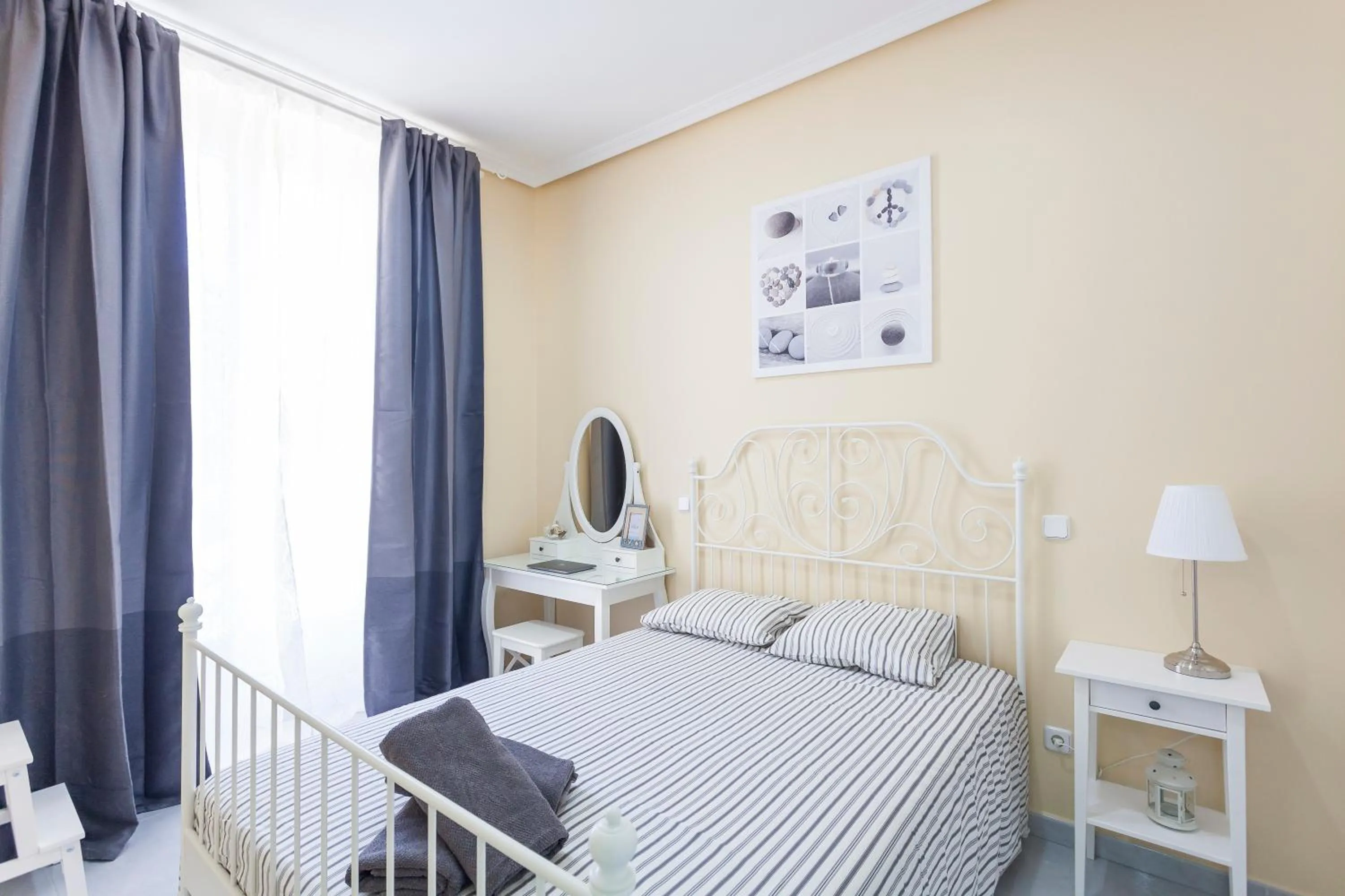 Bedroom, Bed in Boutique Apartments in the Heart of Madrid