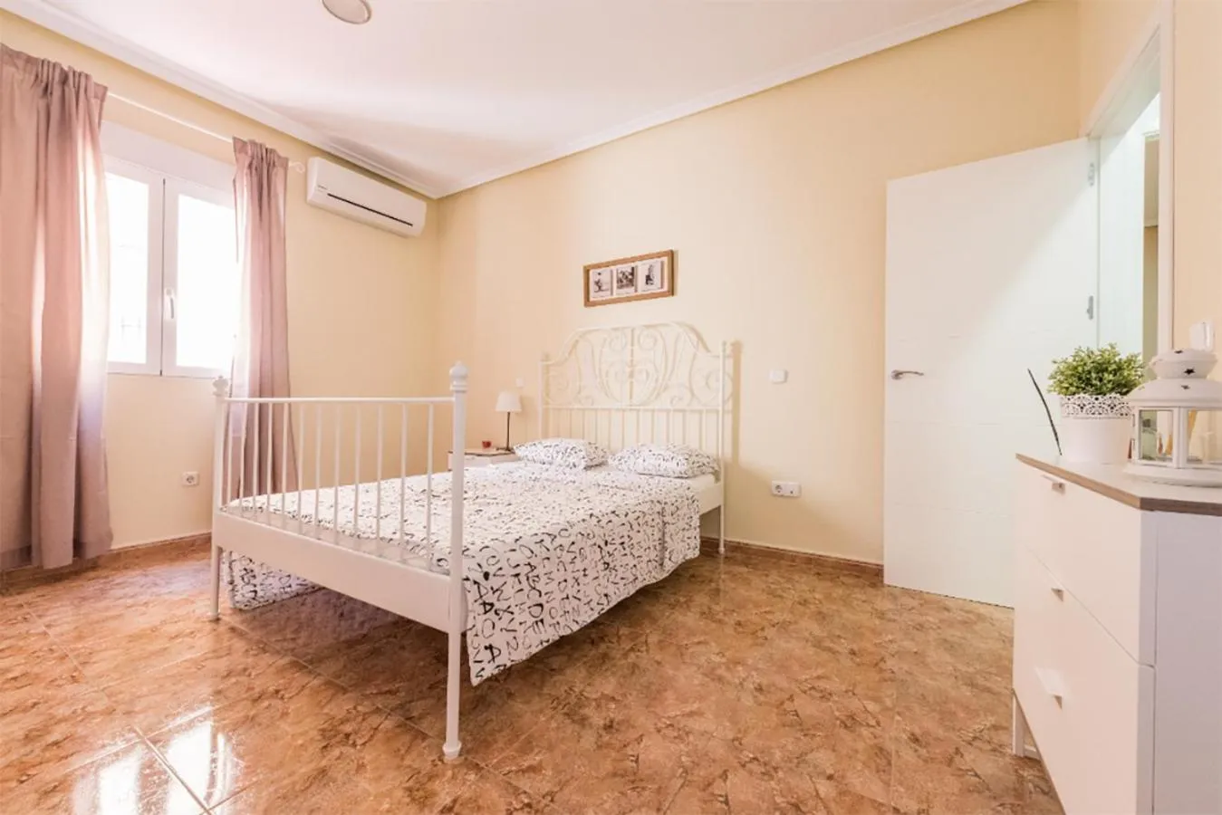 Bedroom, Bed in Boutique Apartments in the Heart of Madrid