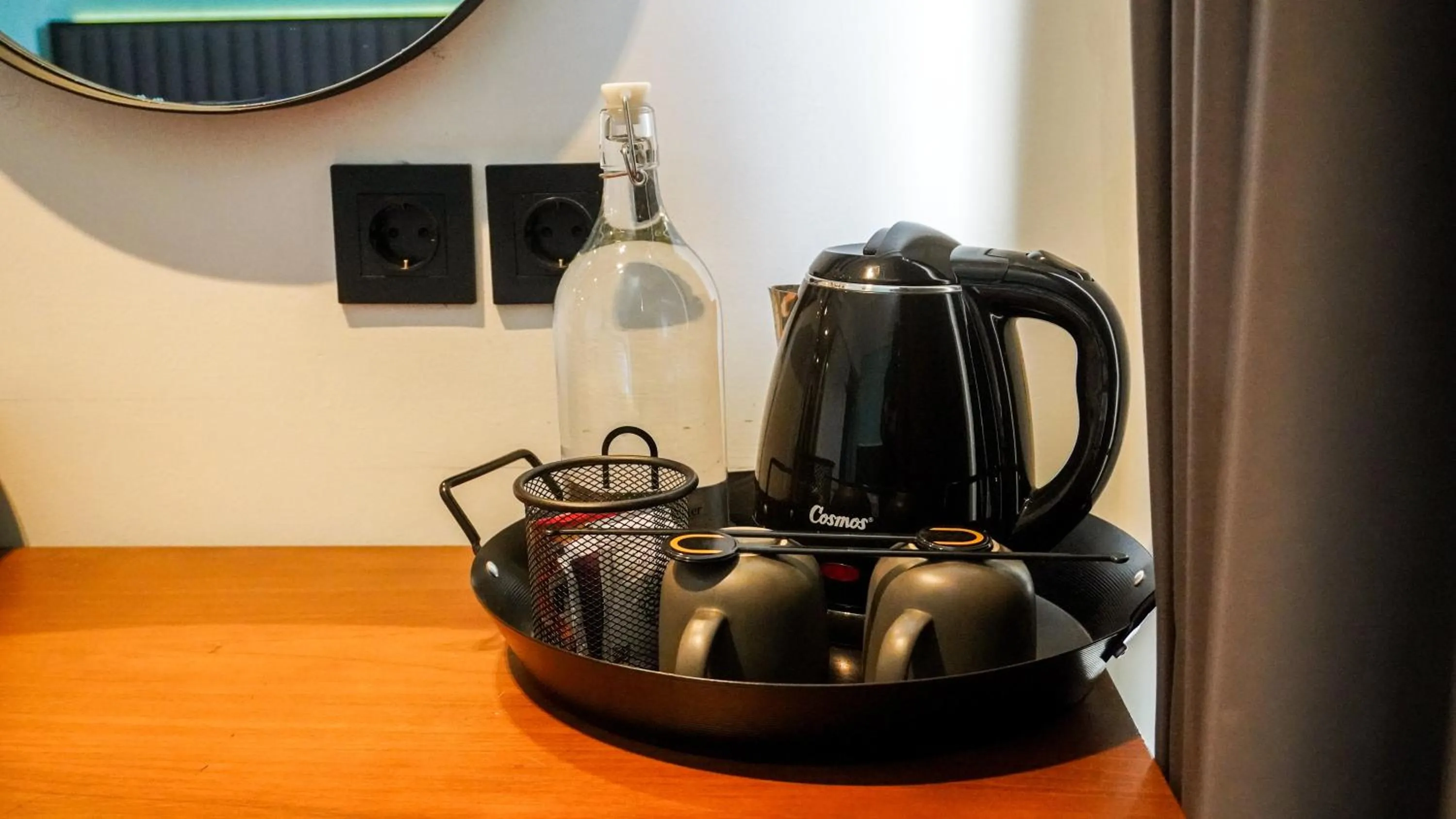 Coffee/tea facilities in JW NAUNGAN COLIVING