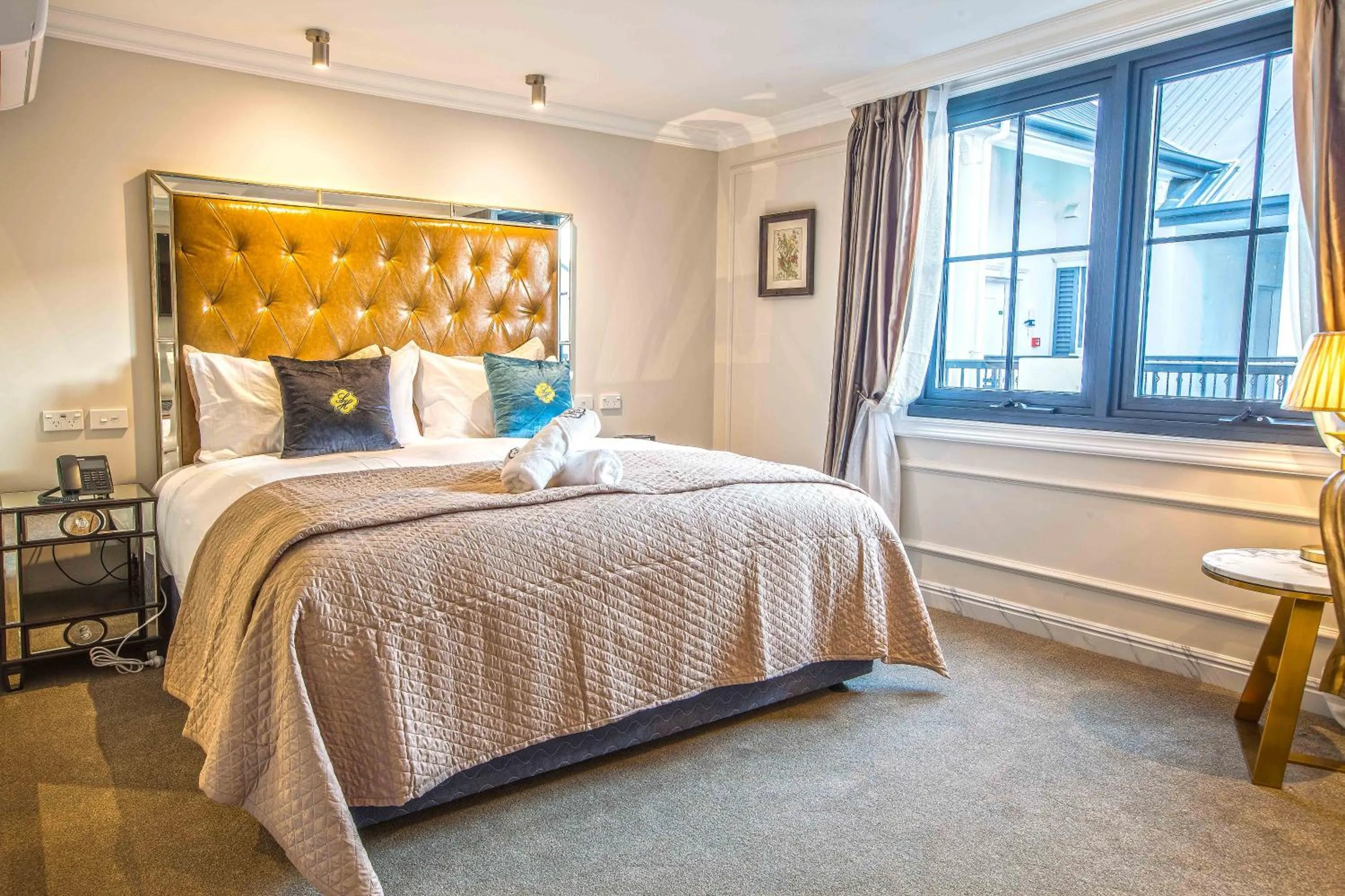 Bed in The Salisbury