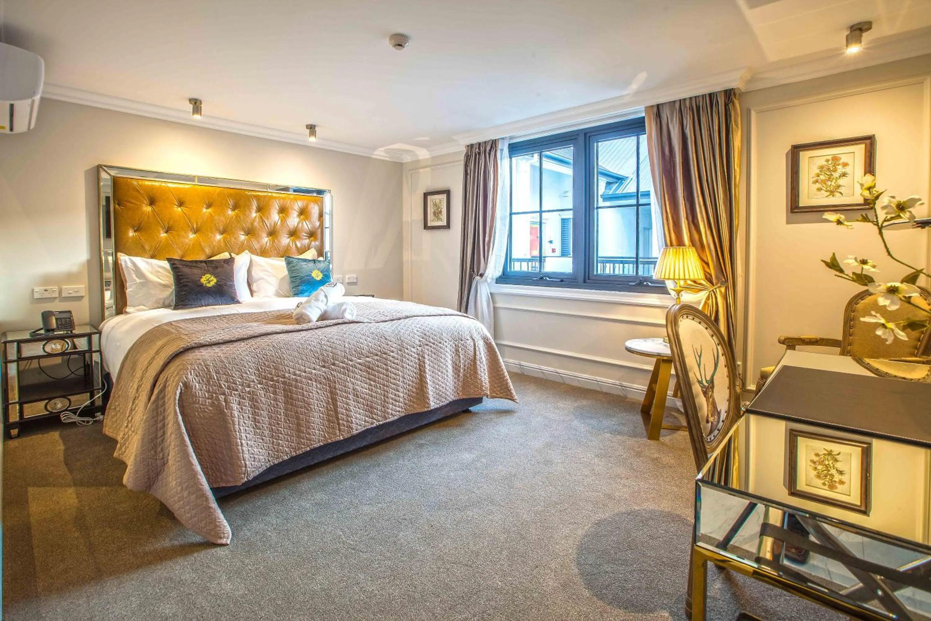 Bed in The Salisbury