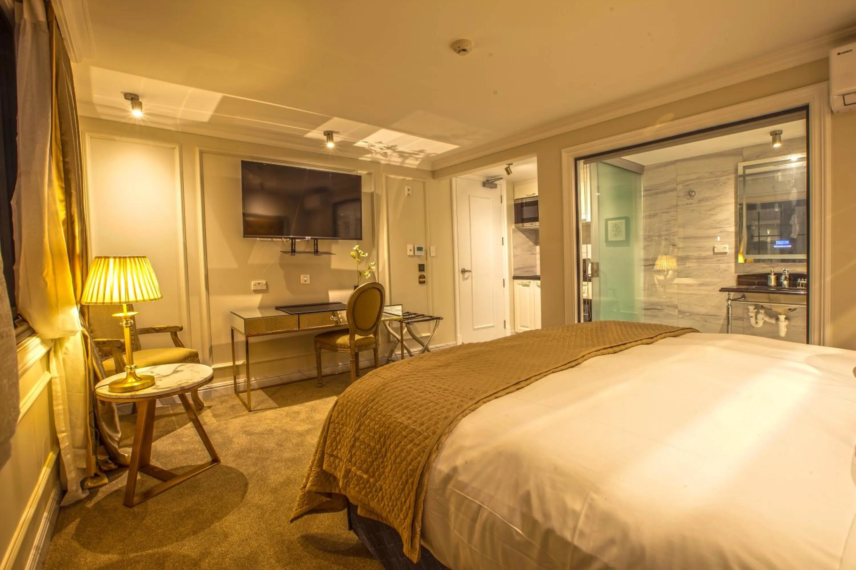 Bed in The Salisbury