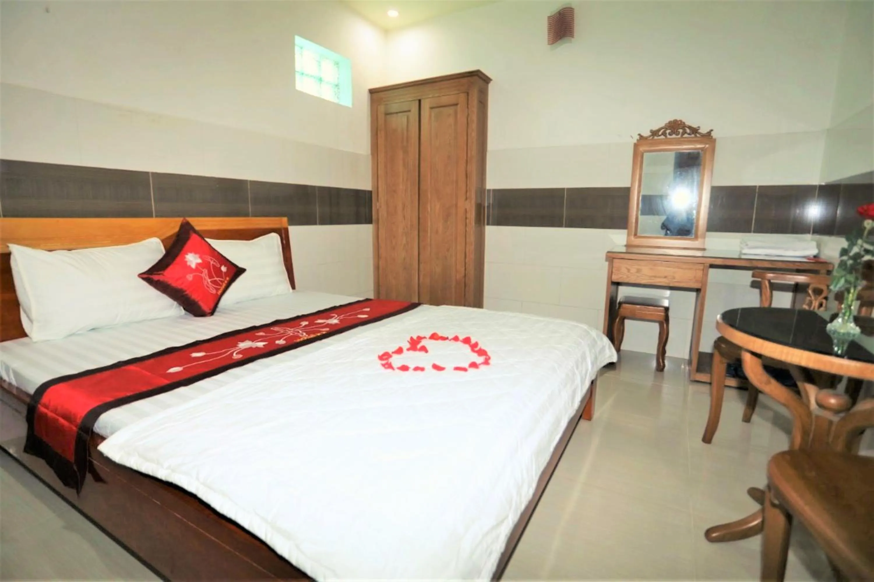 Bed in Dai An Go Vap Hotel