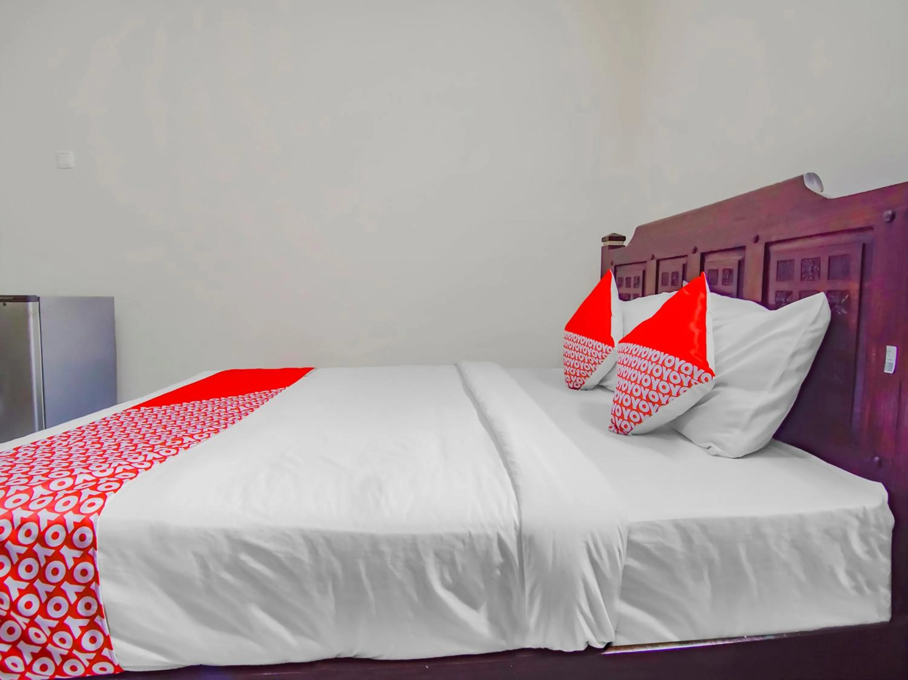 Bedroom, Bed in Hotel O Gayatri Residence