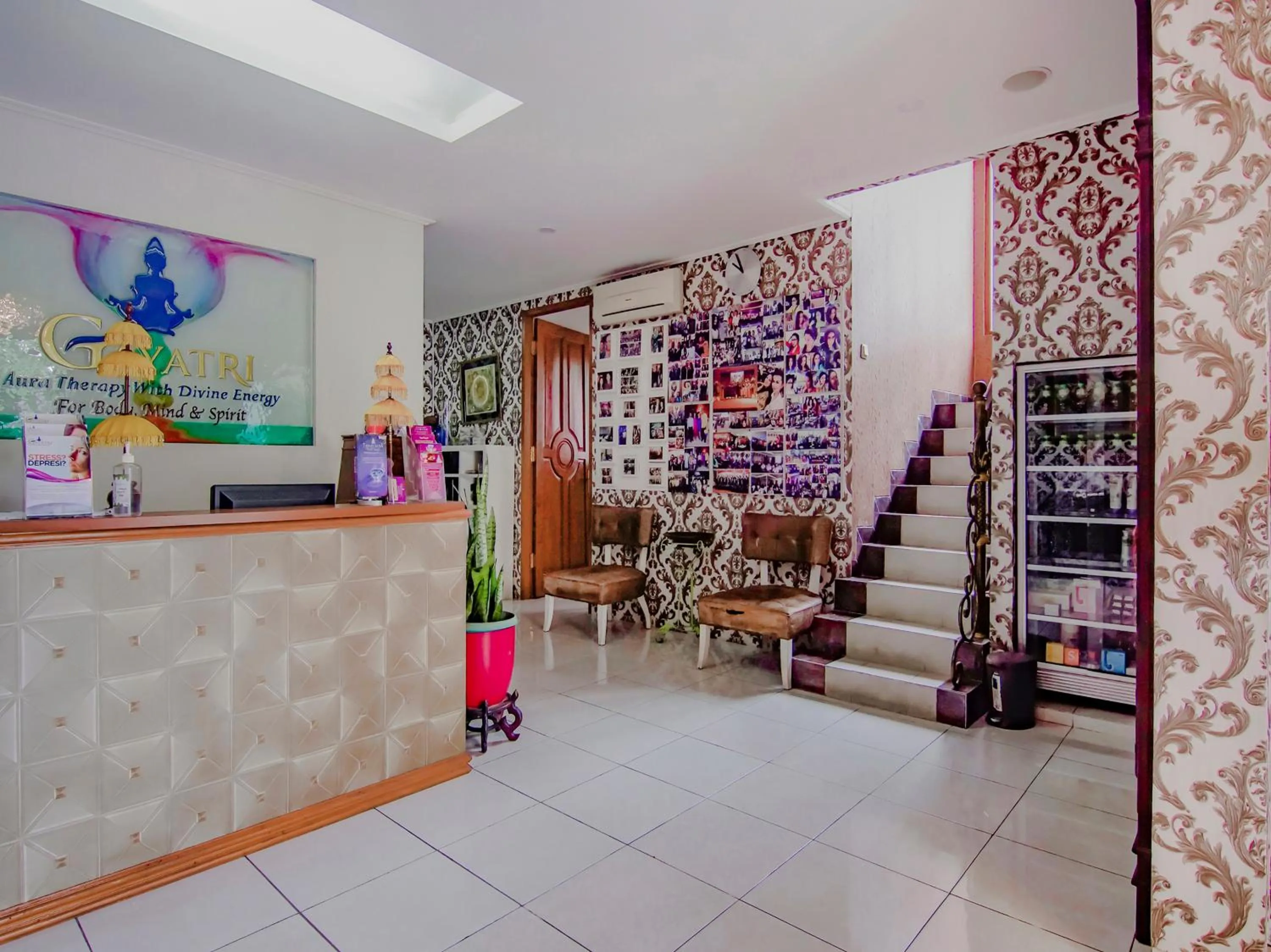 Lobby or reception in Hotel O Gayatri Residence