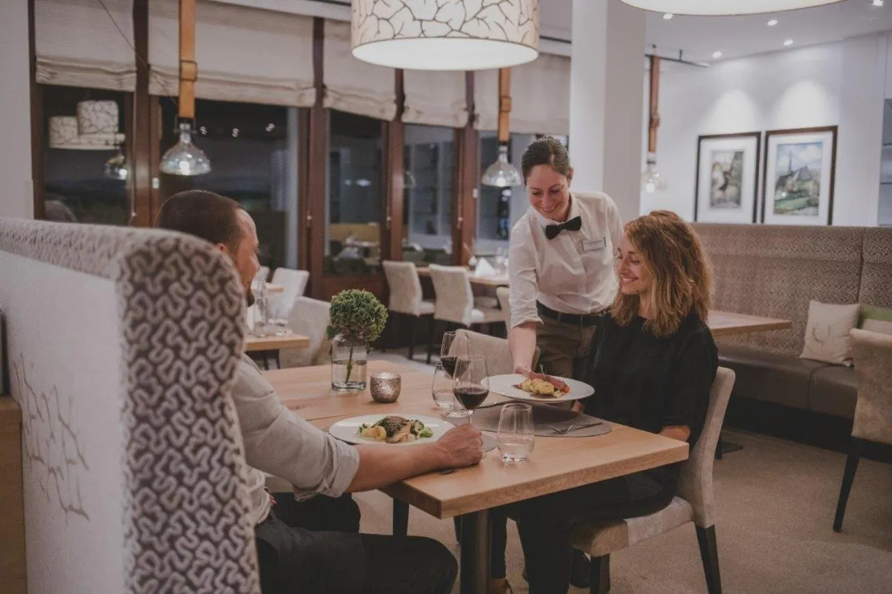 Restaurant/places to eat in Kunzmann's Hotel | Spa