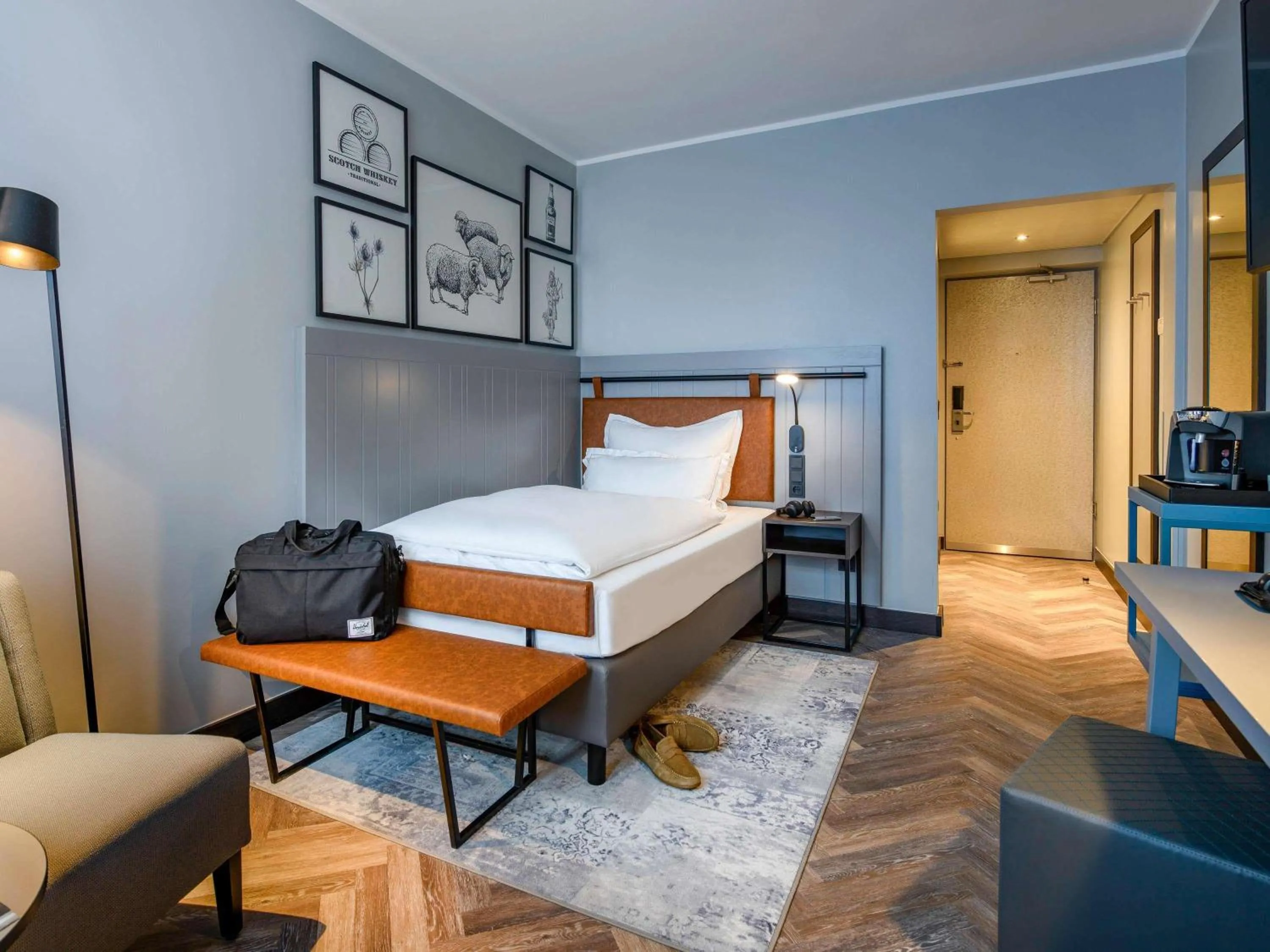 Bedroom, Bed in Mercure Hotel Dortmund Centrum