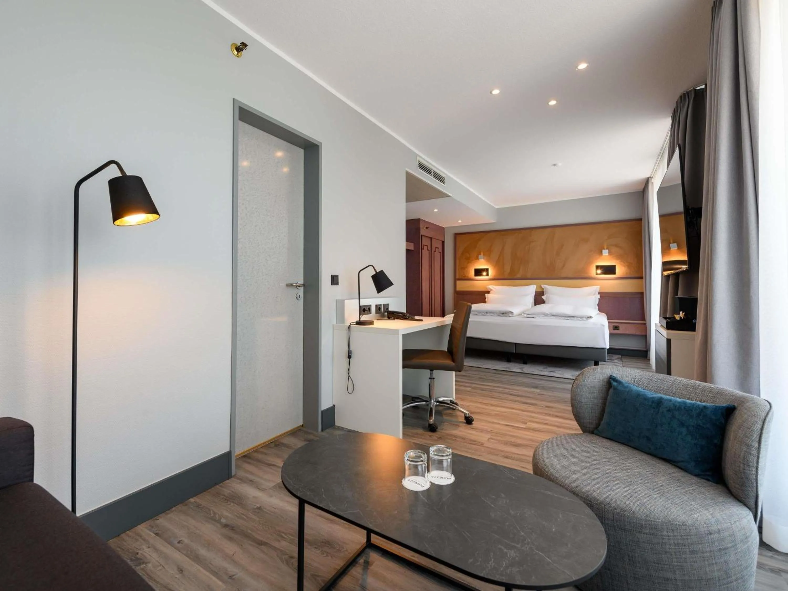 Bedroom, Bed in Mercure Hotel Dortmund Centrum