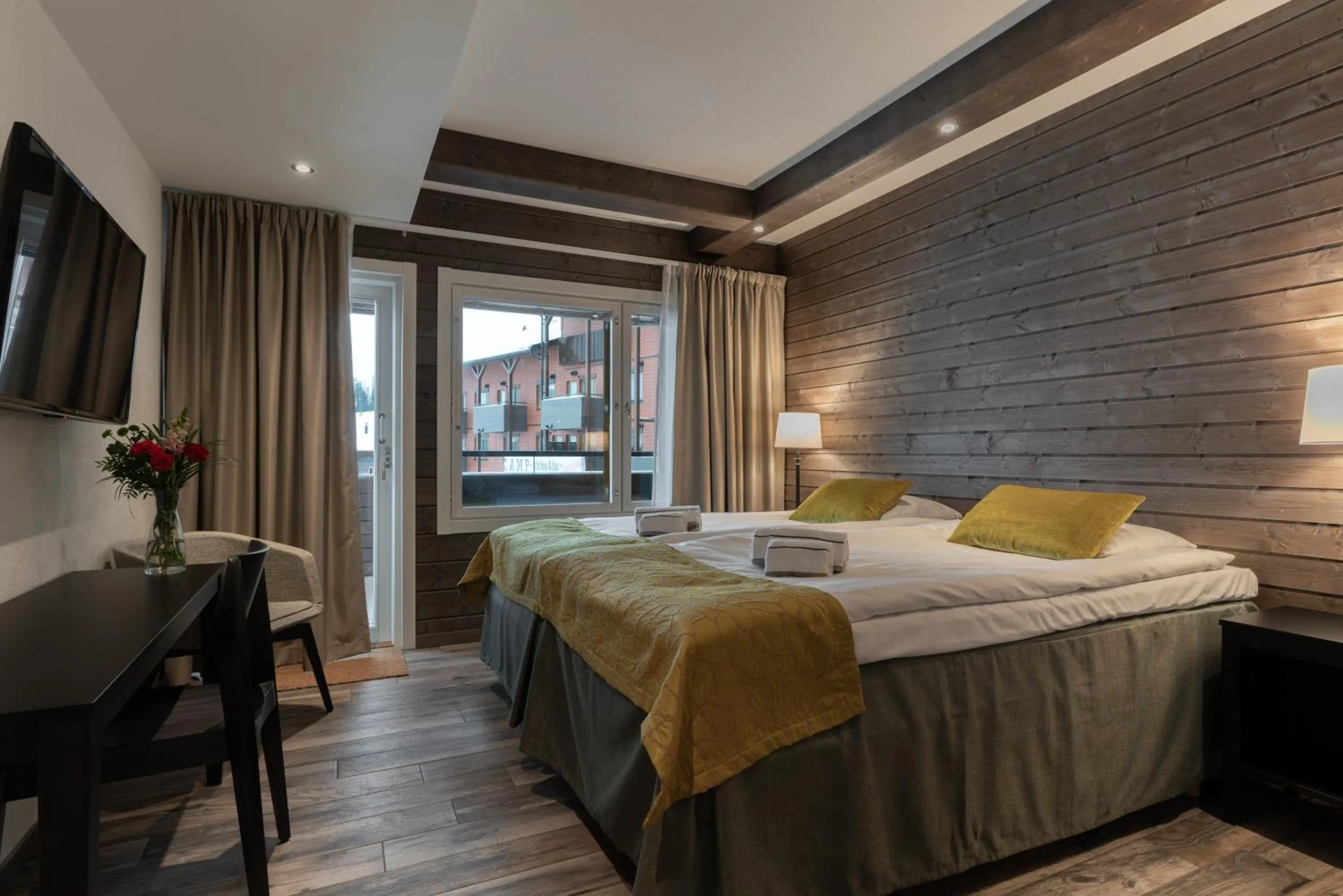 Photo of the whole room, Bed in Ski-Inn RukaValley