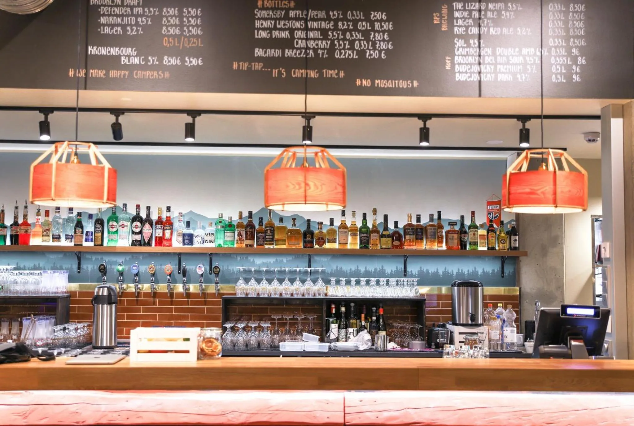 Restaurant/places to eat in Ski-Inn RukaValley