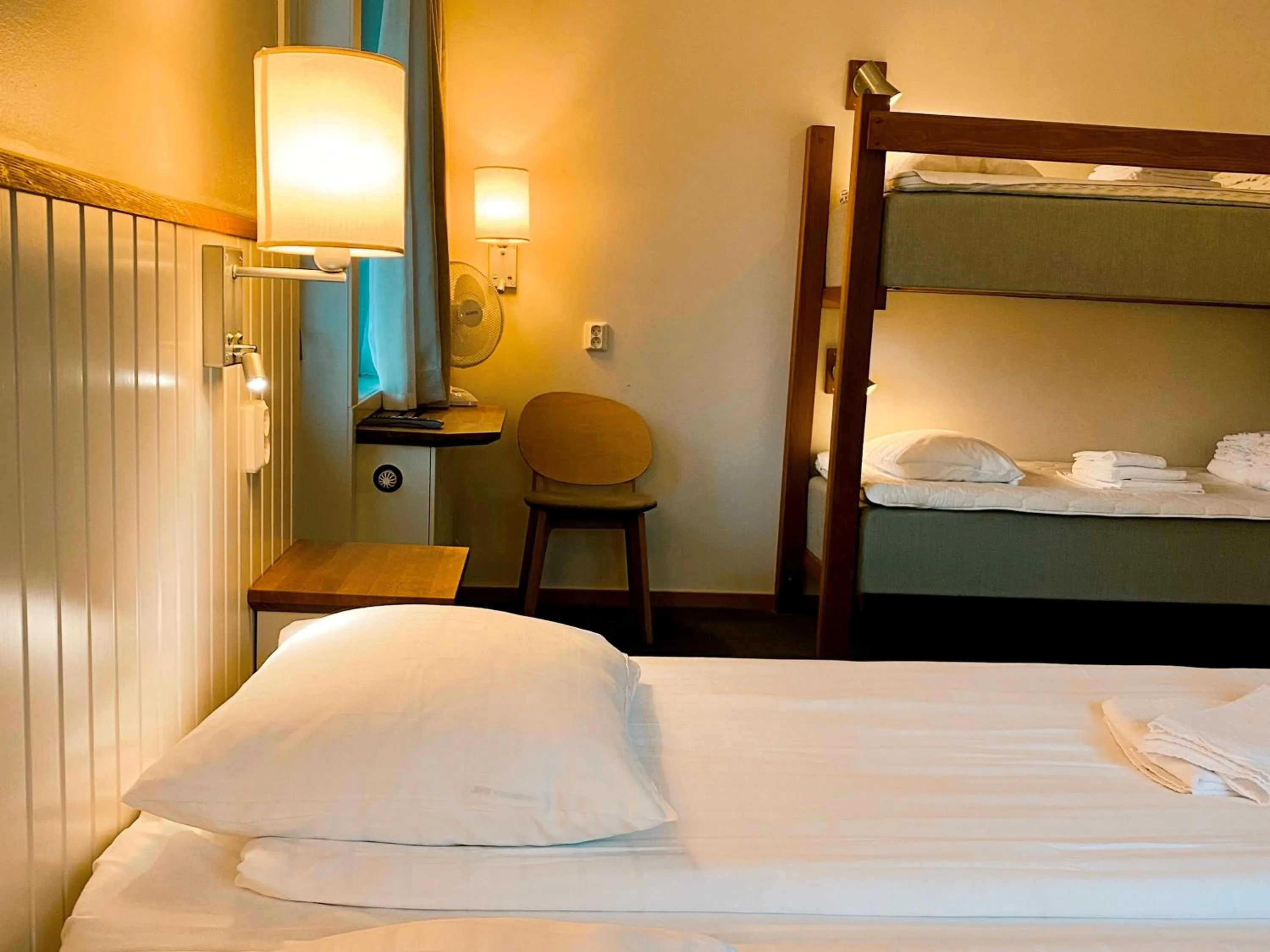 Bedroom, Bed in Lisebergsbyns B&B