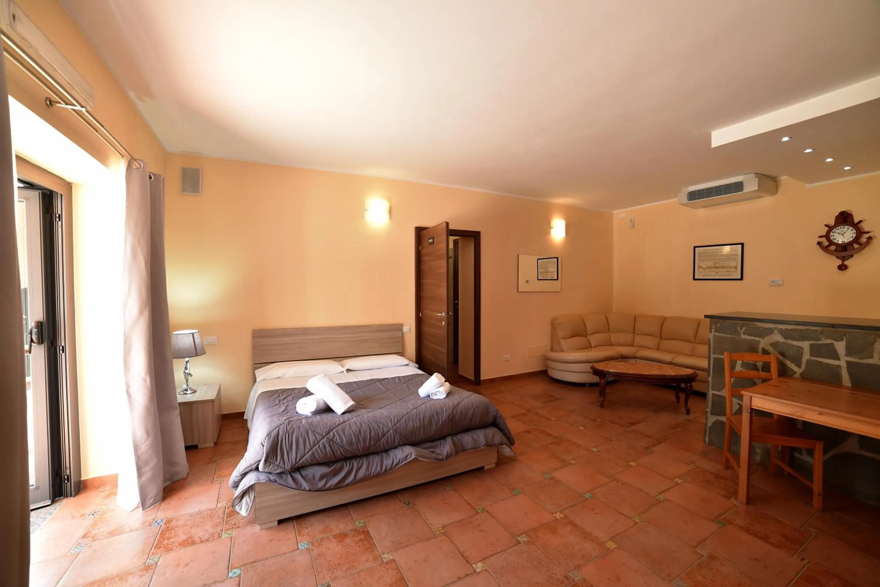 Photo of the whole room, Bed in AIR B&B PLEASANT MOMENTS